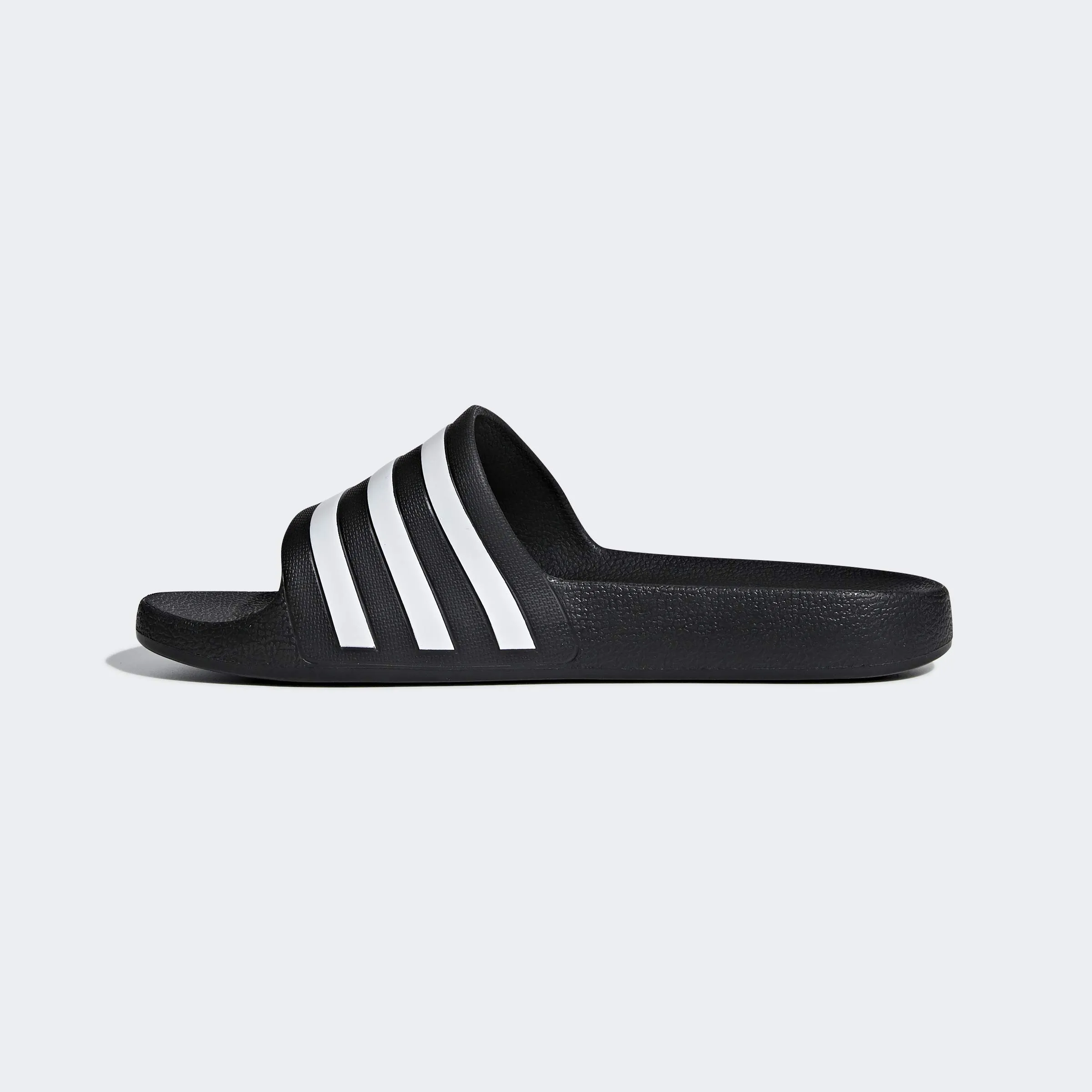 Adidas Adilette Aqua Slides - Core Black / Cloud White / Core Black - 8 UK / 42 EU - immagine 2