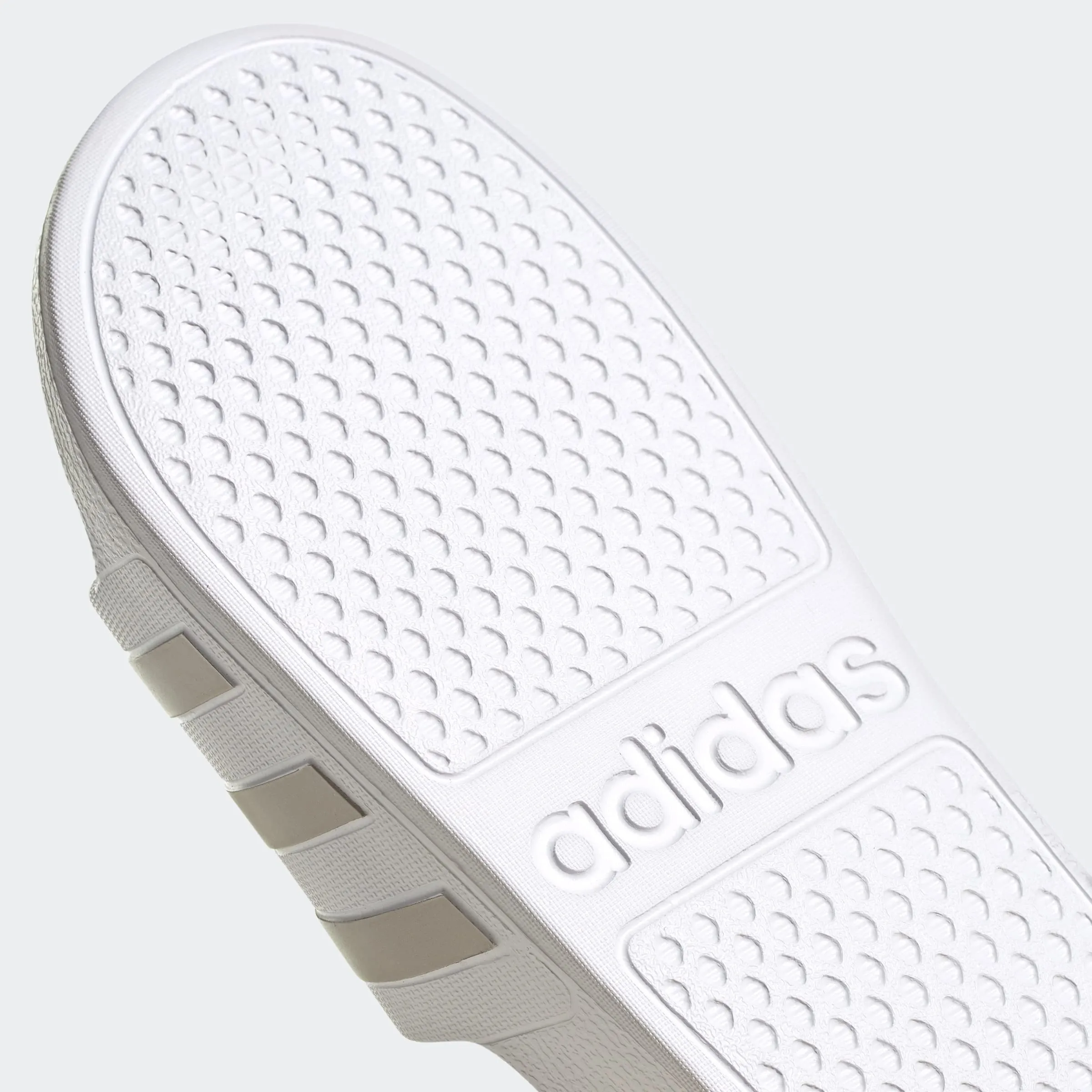 Adidas Adilette Aqua Slides - Cloud White/Platinum/Cloud White - 40.5 EU - immagine 5