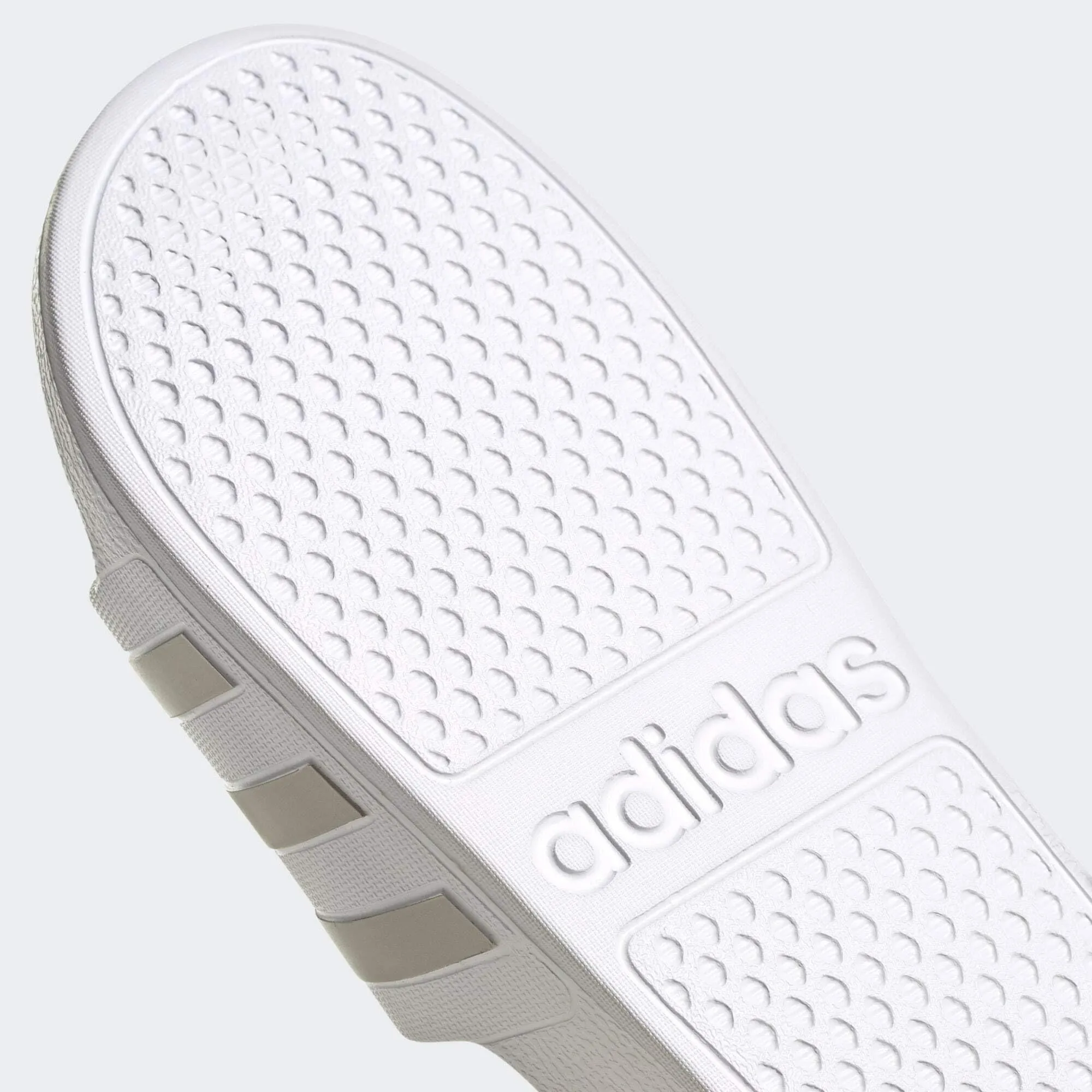 Adidas Adilette Aqua Slides - Cloud White / Platinum / Cloud White - immagine 9