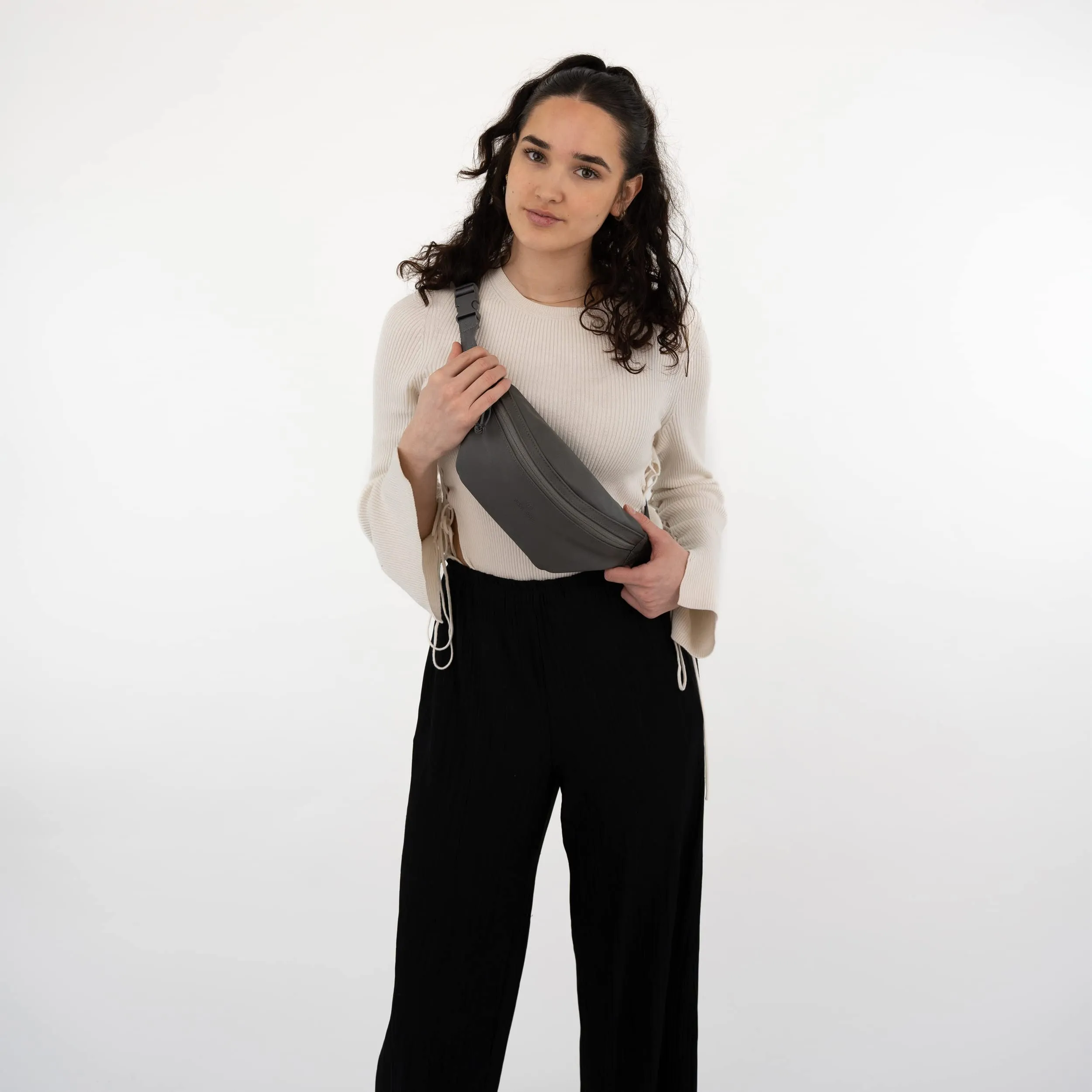 Johnny Urban Toni Marsupio Unisex Grigio - Borsa a Tracolla in Pelle Vegana Idrorepellente - immagine 6