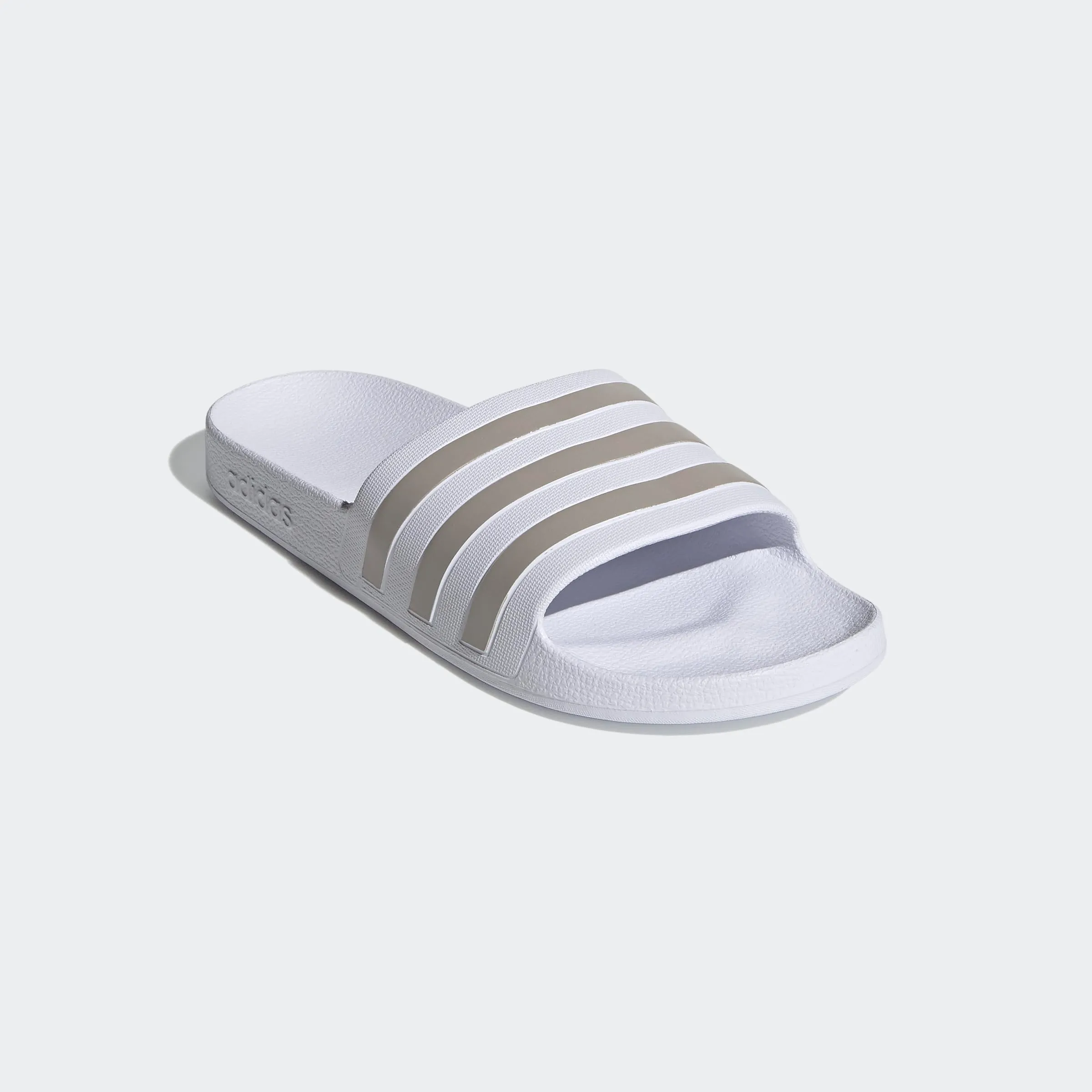 Adidas Adilette Aqua Slides - Cloud White / Platinum / Cloud White - immagine 6