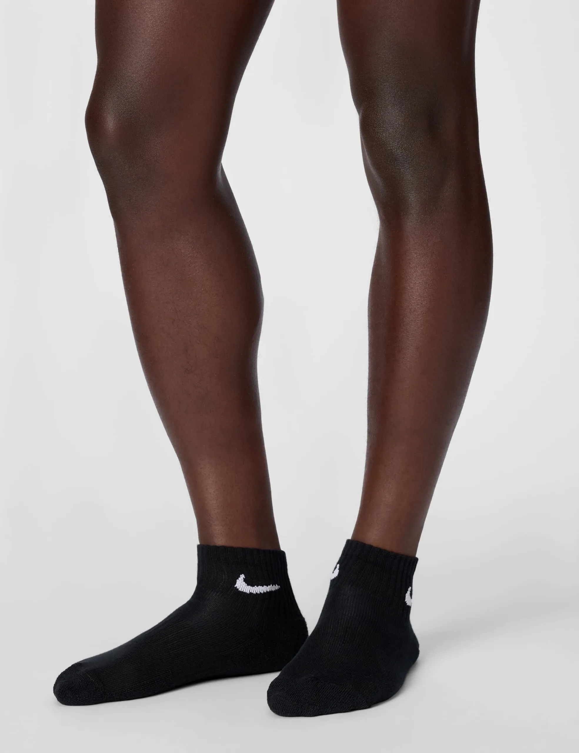 Nike Everyday Cushioned Socks, Black/White, XL Men's - immagine 2