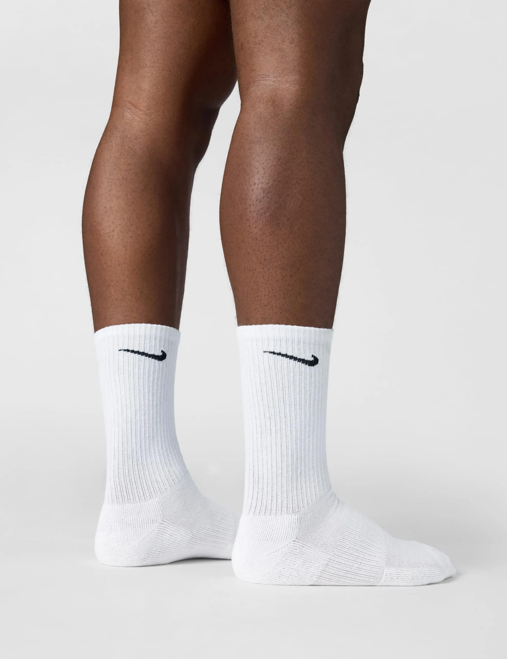 Nike Unisex Everyday Cushioned Crew Socks, 3 Pairs, White - immagine 3