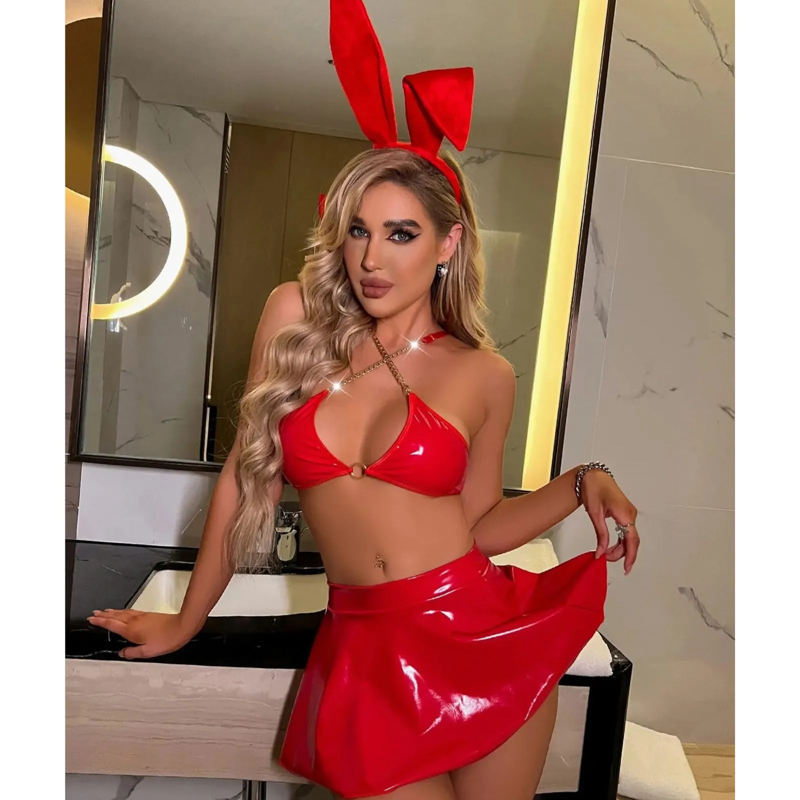 ROSVAJFY Costume da Coniglietta Sexy in Pelle per Donna Set Lingerie Cosplay con Fascia e Intimo (Rosso) - immagine 5