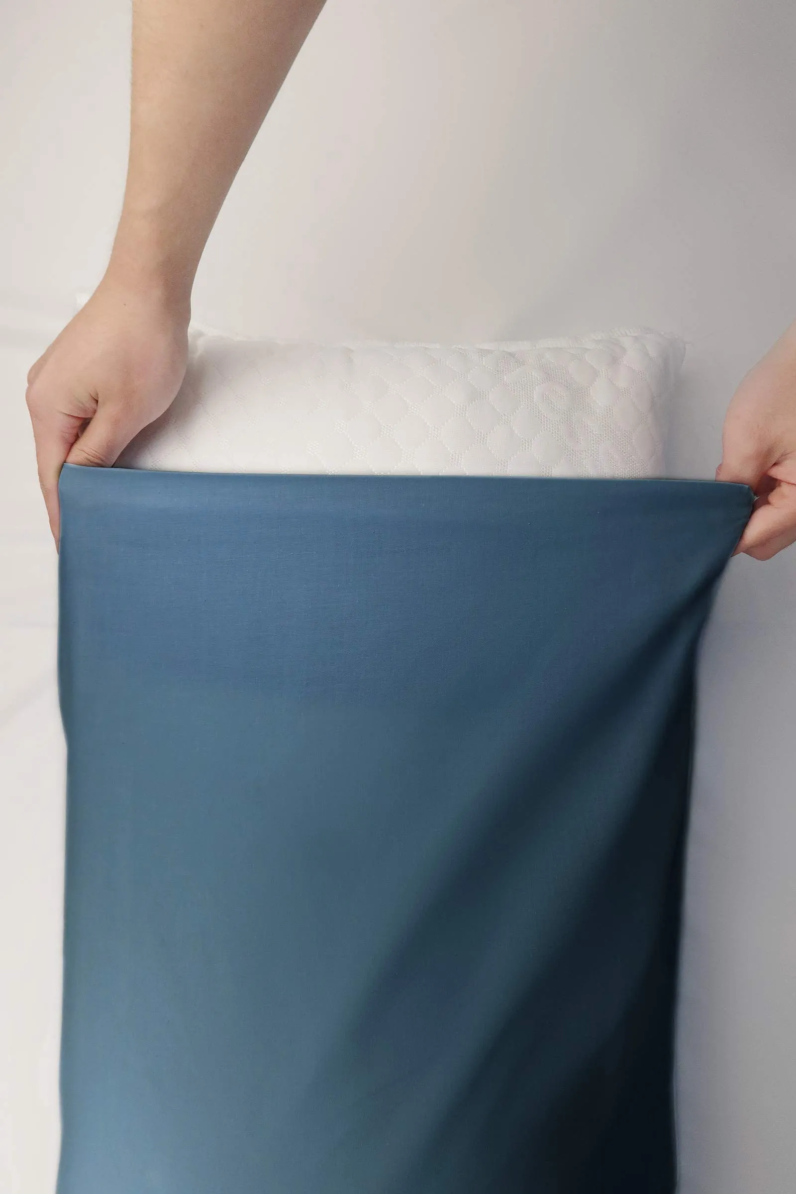 FARFALLAROSSA Coppia di Federe 100% Cotone, Chiusura a Busta, 50x80 cm, Blu Navy - immagine 5