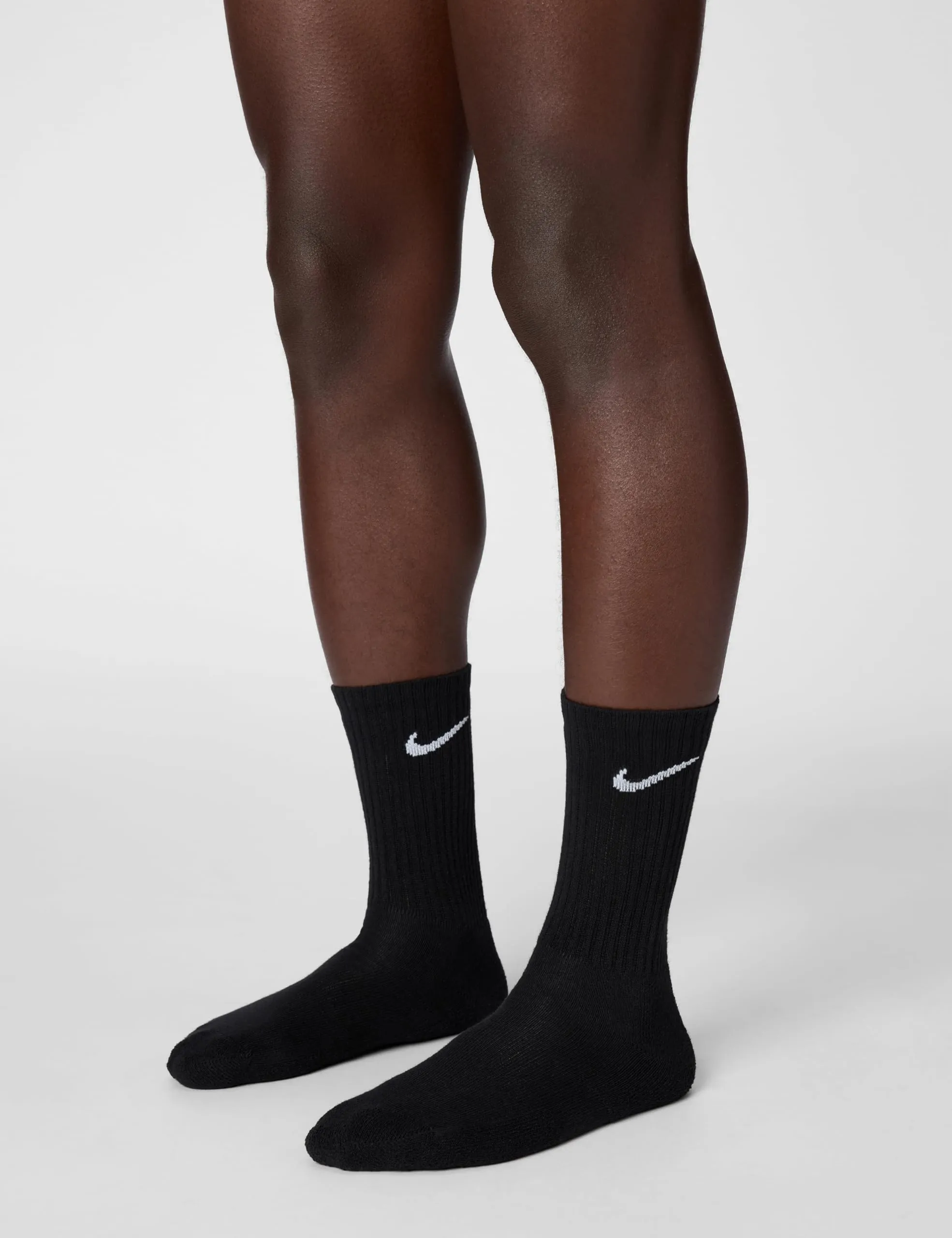 Nike Unisex Everyday Cushioned Training Crew Socks, 6 Pairs, Black/White, XL - immagine 2