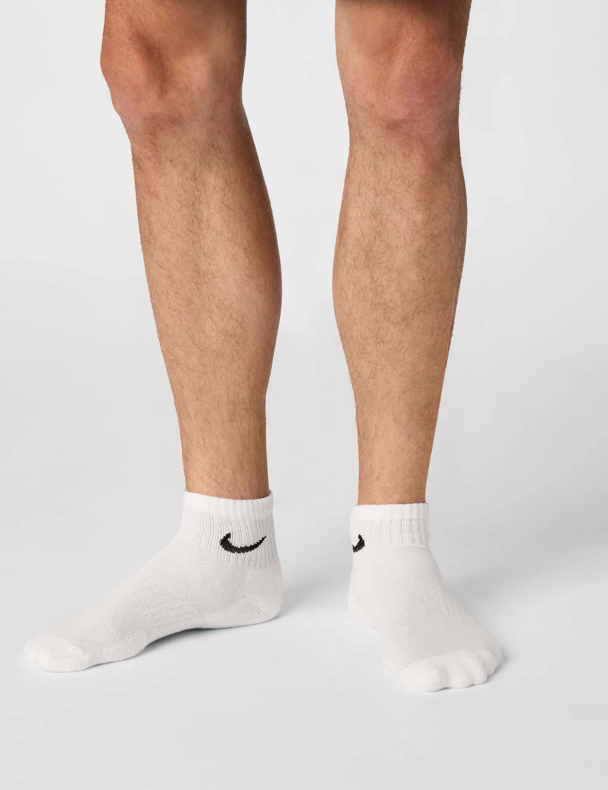 Nike Everyday Cushioned Training Ankle Socks, 6 Pairs, White/Black, Small - immagine 2