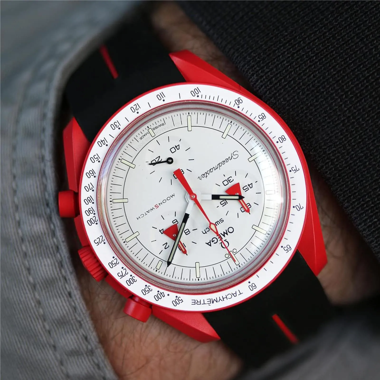 BONACE Cinturino in silicone per Omega x Swatch MoonSwatch Speedmaster, 20mm (Linea rossa nera) - immagine 4