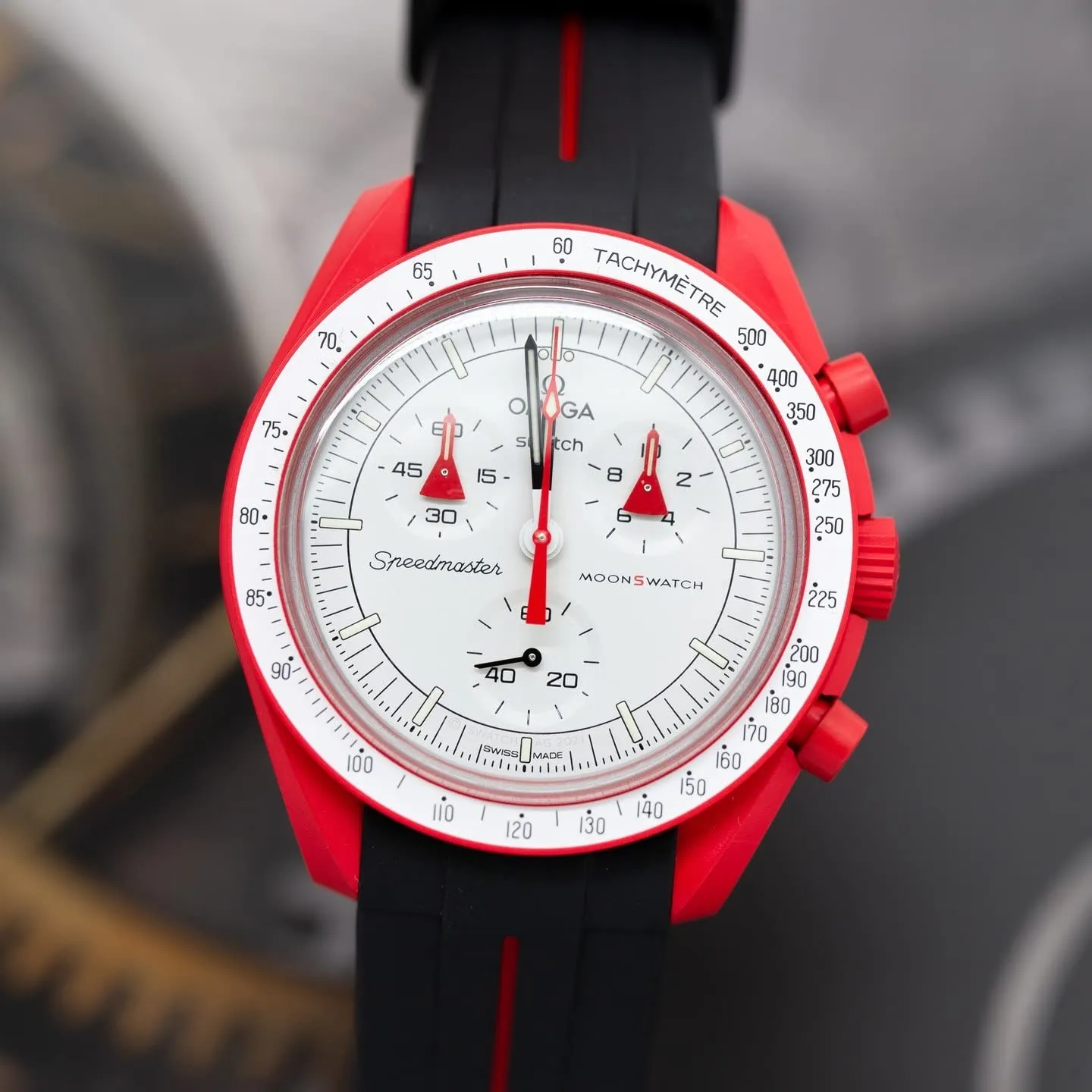 BONACE Cinturino in silicone per Omega x Swatch MoonSwatch Speedmaster, 20mm (Linea rossa nera) - immagine 9
