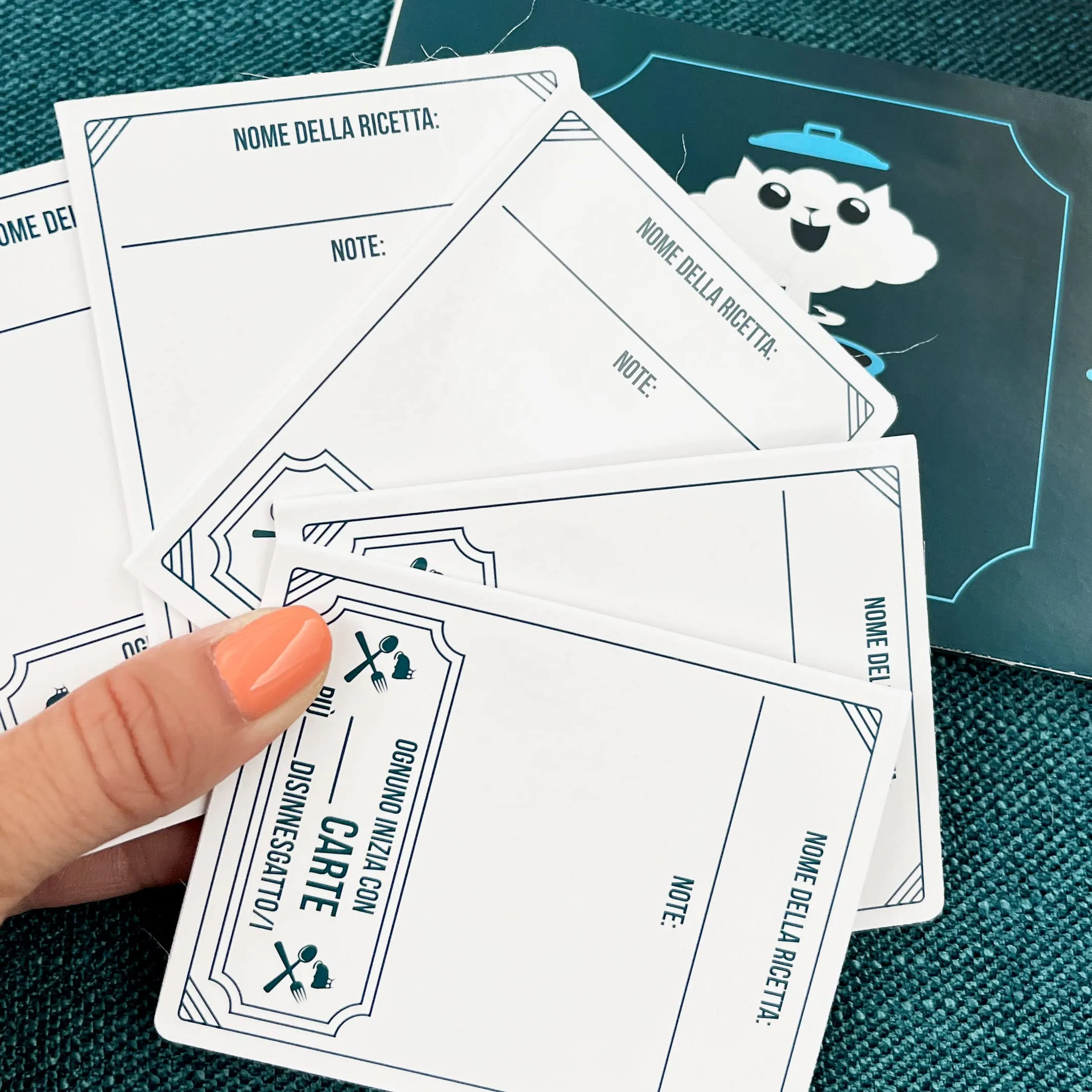 Exploding Kittens Recipes for Disaster Card Game - immagine 8