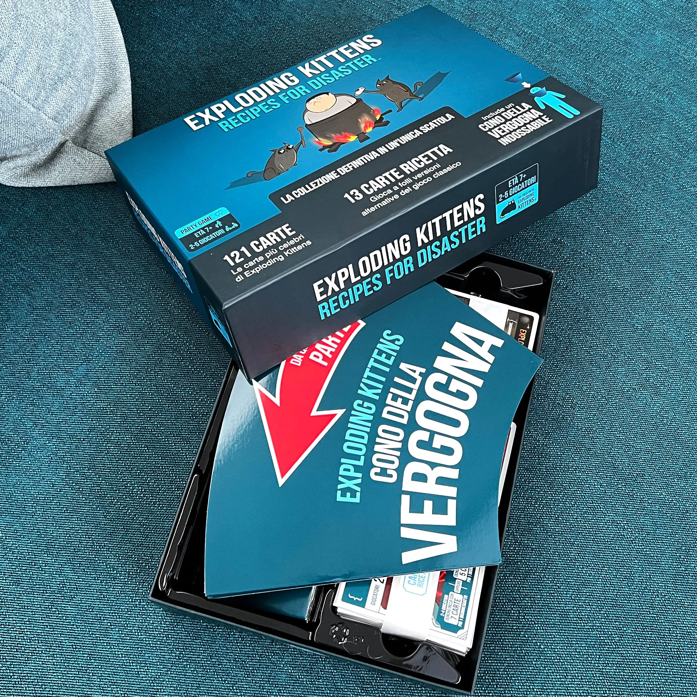 Exploding Kittens Recipes for Disaster Card Game - immagine 10