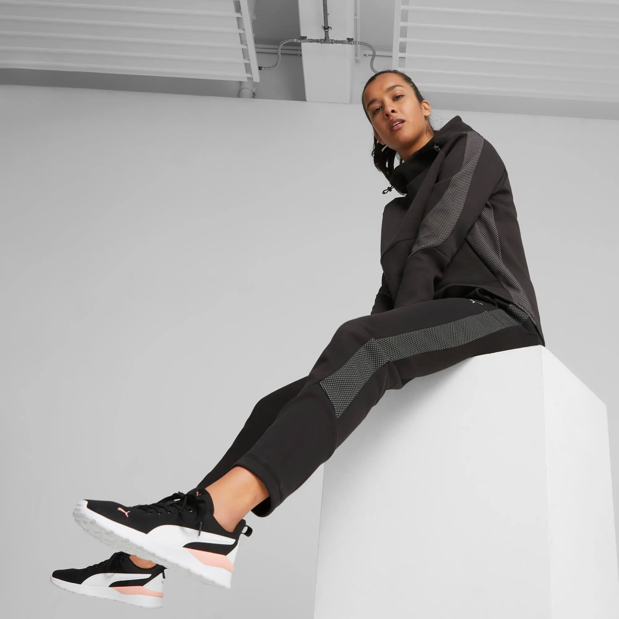 PUMA Anzarun Lite Unisex Sneakers - Puma Black Puma White Peach Smoothie, 39 EU - immagine 3
