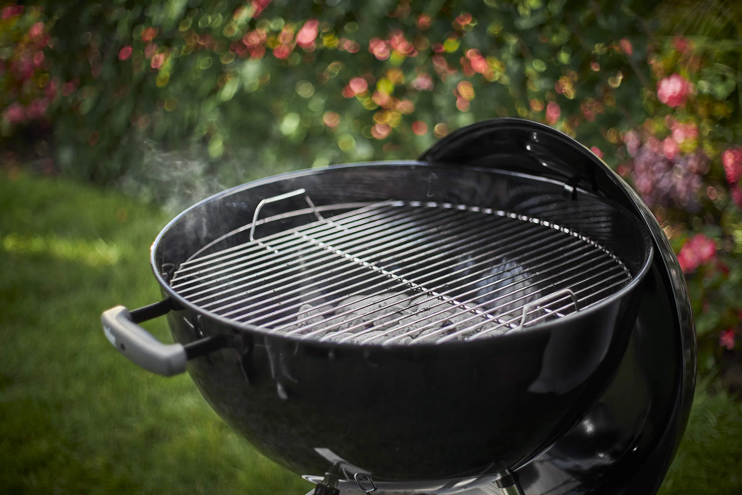 Weber Classic Kettle Barbecue a carbone, 57 cm, Nero - immagine 7
