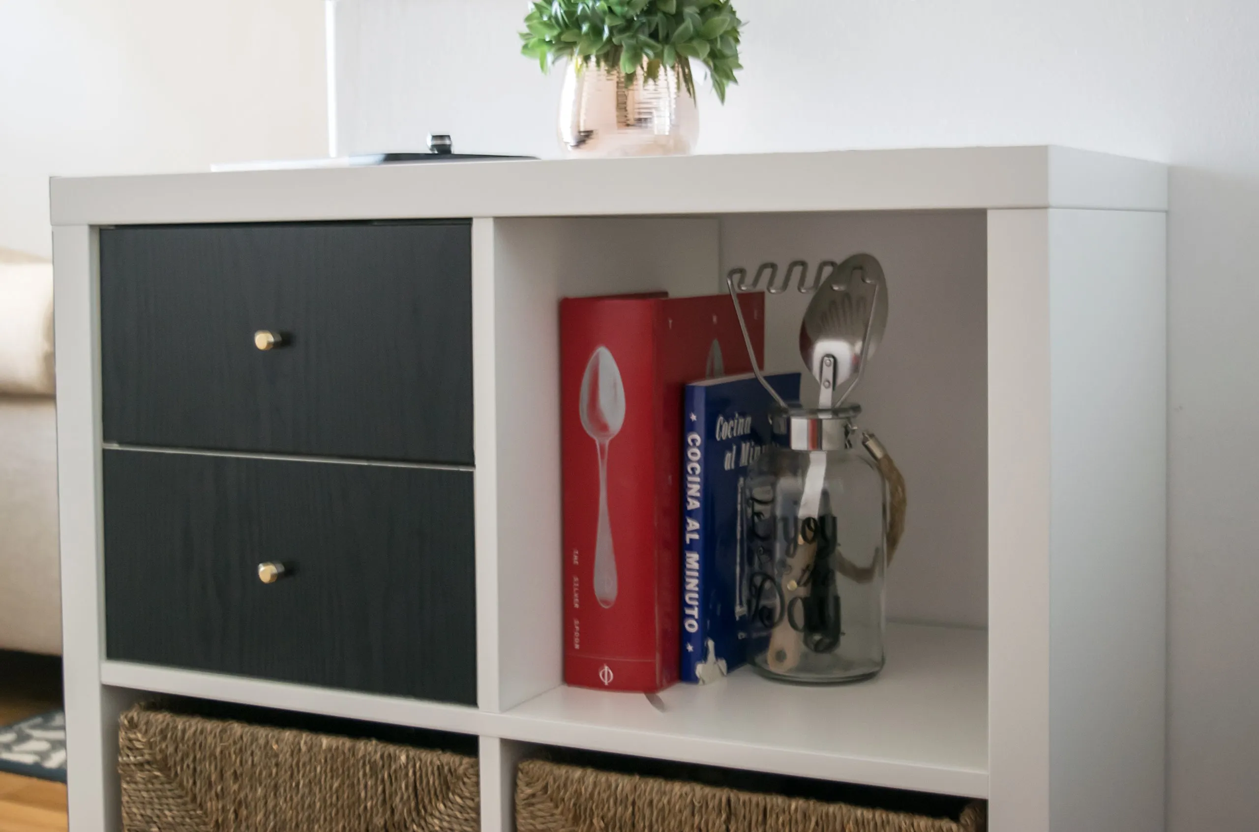 d-c-fix Pellicola Adesiva per Mobili, Legno Nero, 67,5 cm x 2 m - immagine 4