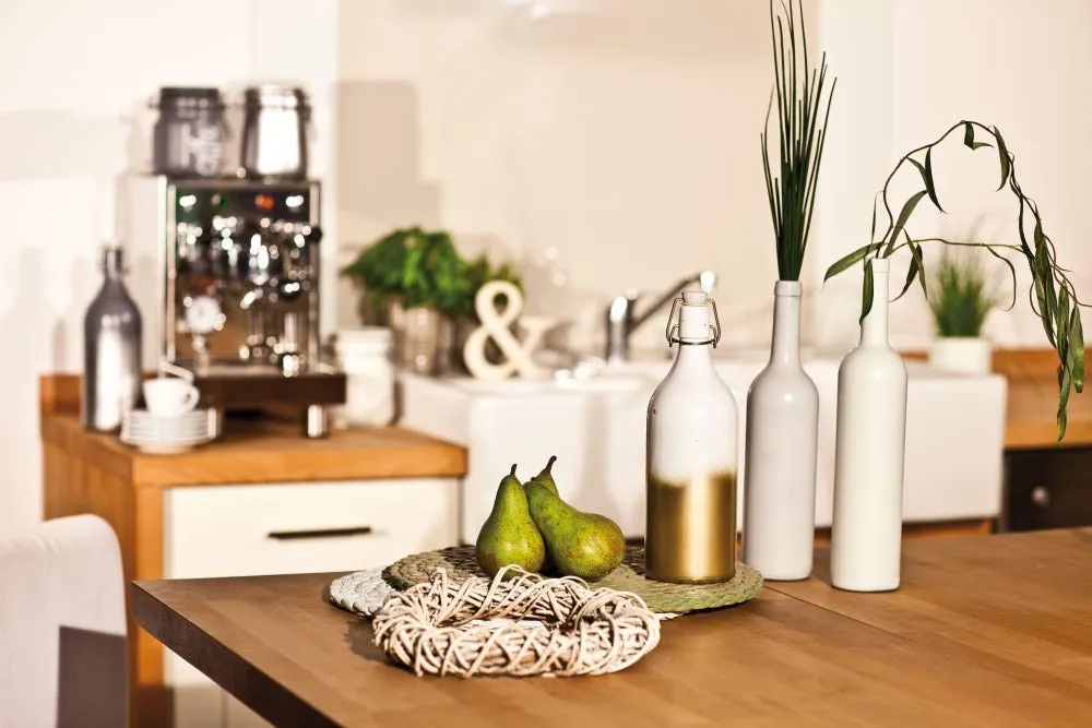 Edding 5200 Spray Permanente, Bianco Crema Opaco, 200 ml, Vernice Acrilica Premium - immagine 2
