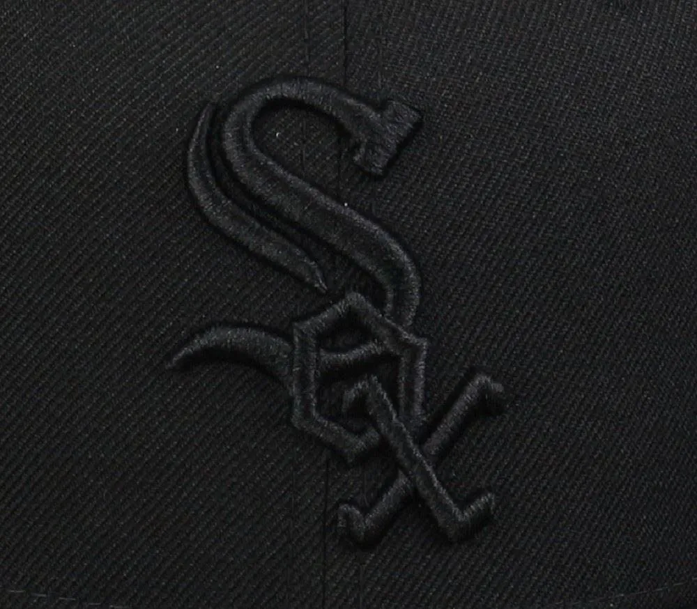 New Era Chicago White Sox 59Fifty Basecap MLB Black On Black - 7 1/8 (57cm) - immagine 3