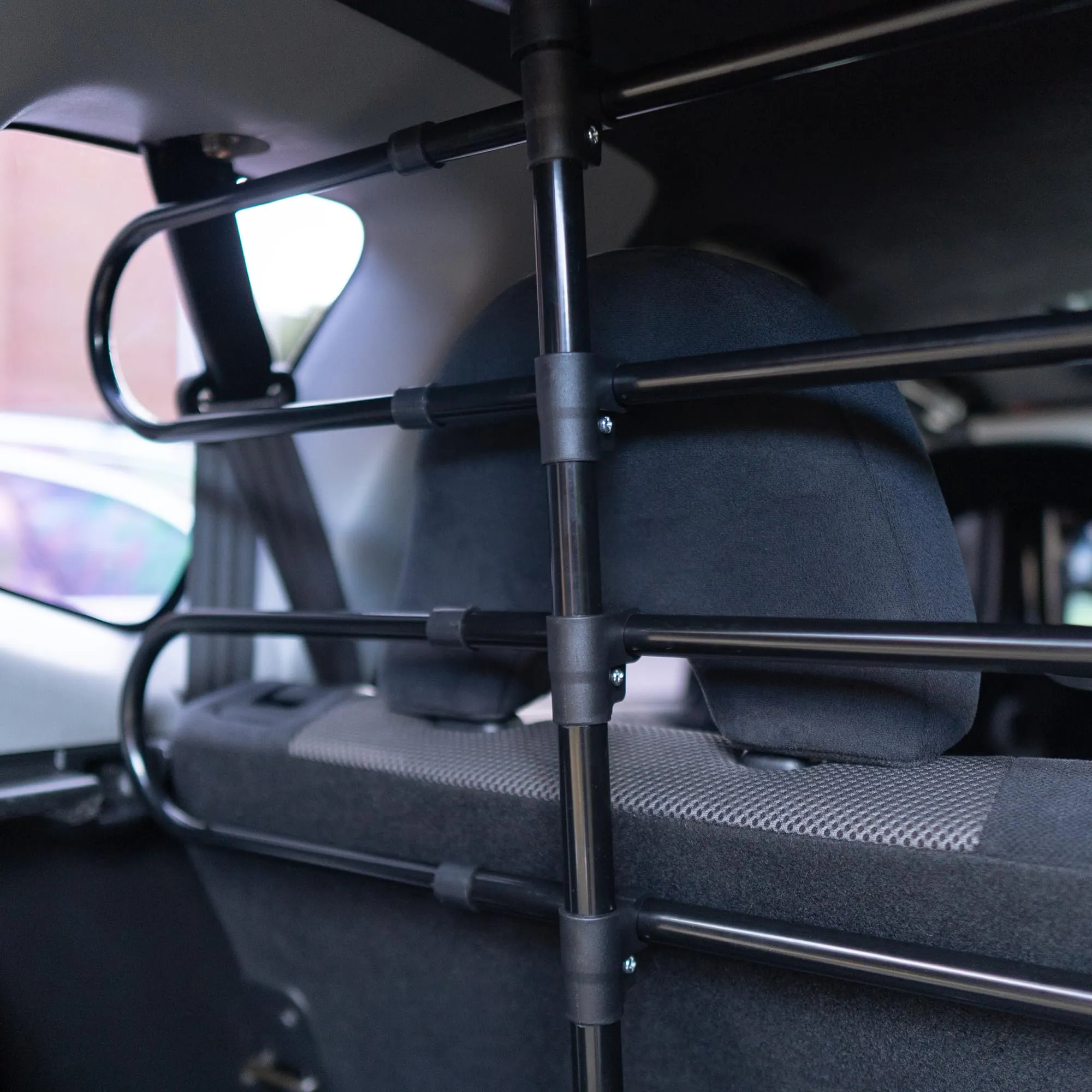 Sakura Cancelletto di sicurezza universale per cani per auto SS5260, Altezza 63-110 cm, Larghezza 86-150 cm - immagine 5
