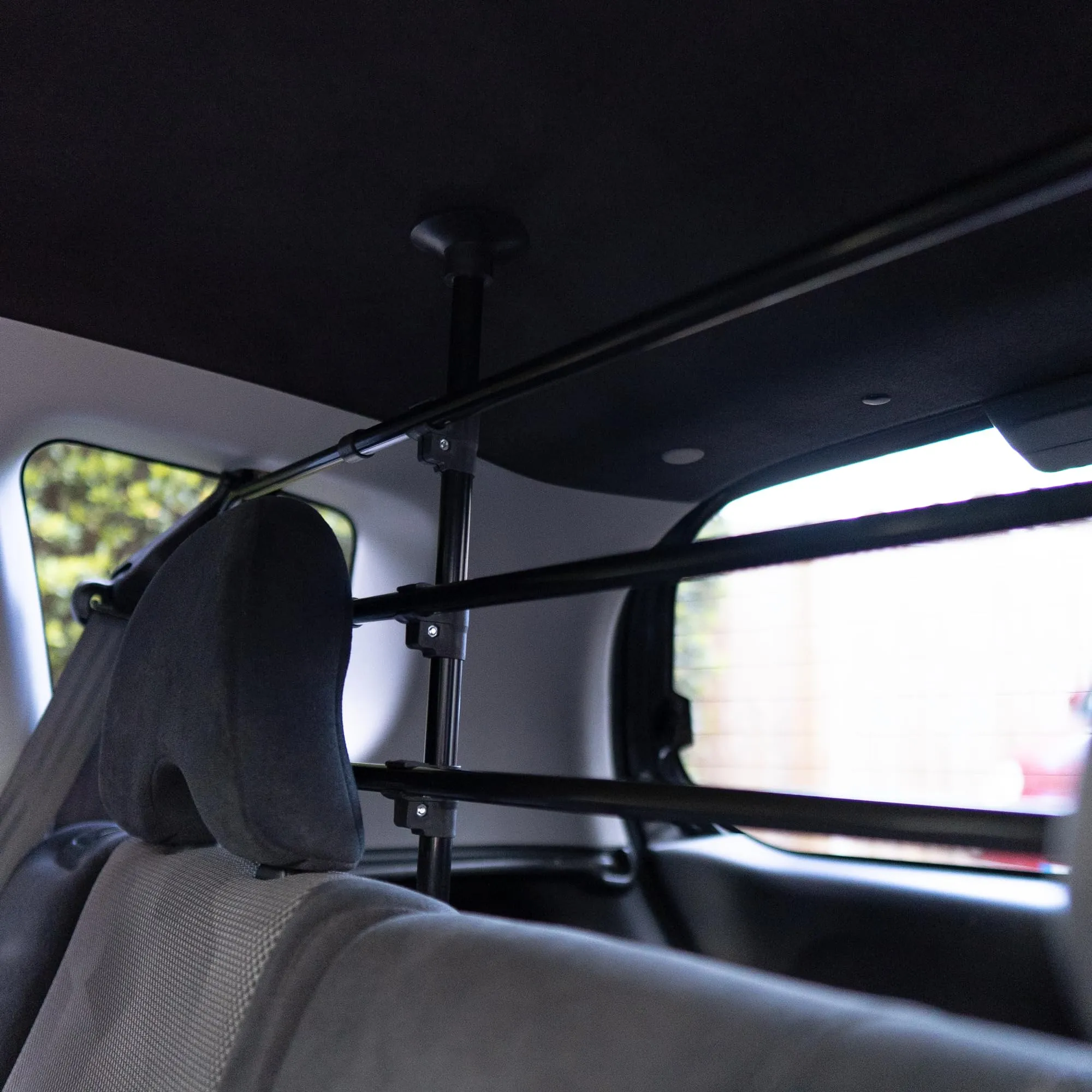 Sakura Cancelletto di sicurezza universale per cani per auto SS5260, Altezza 63-110 cm, Larghezza 86-150 cm - immagine 6