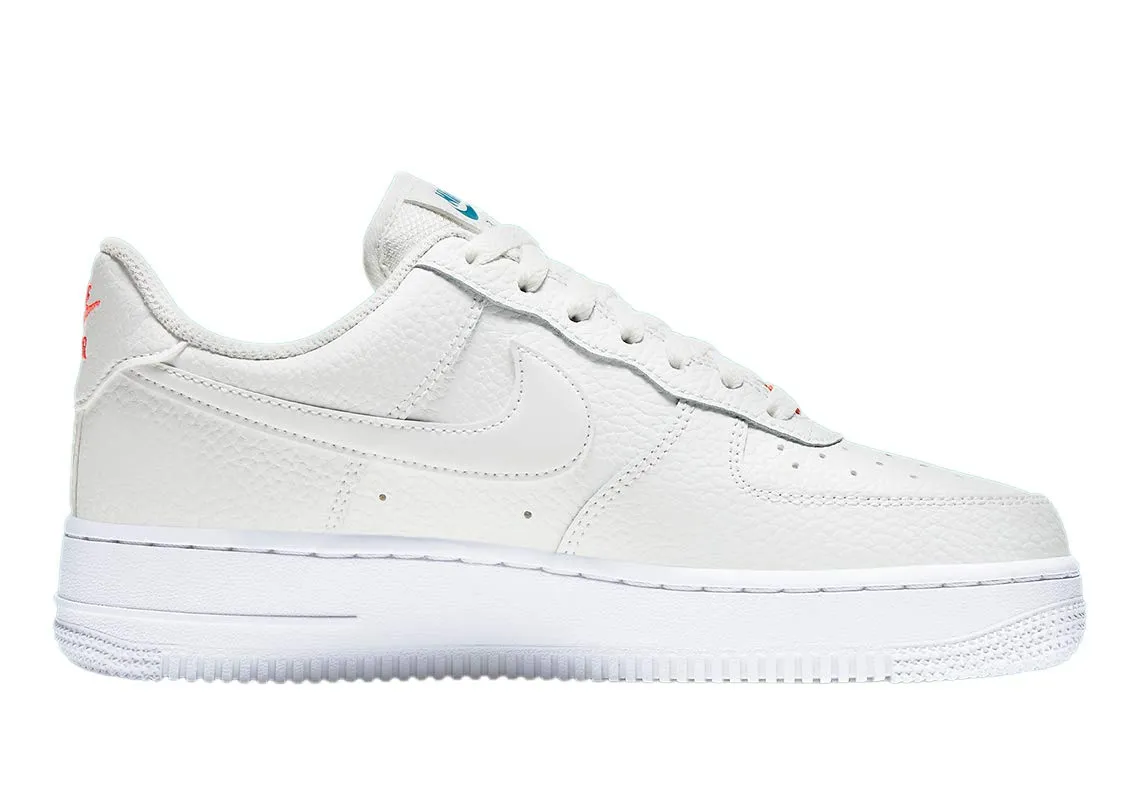 Nike Women's Air Force 1 '07 Summit White Solar Red, 38 EU - immagine 3