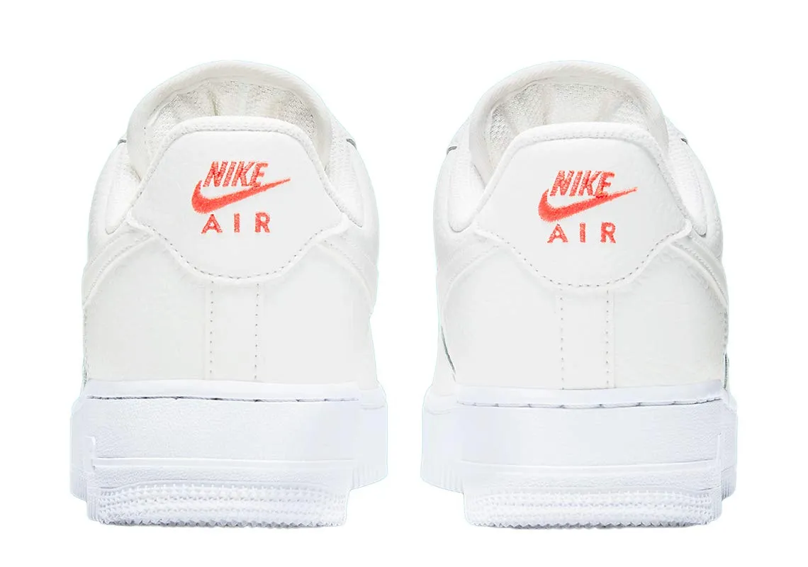 Nike Women's Air Force 1 '07 Summit White Solar Red, 38 EU - immagine 4