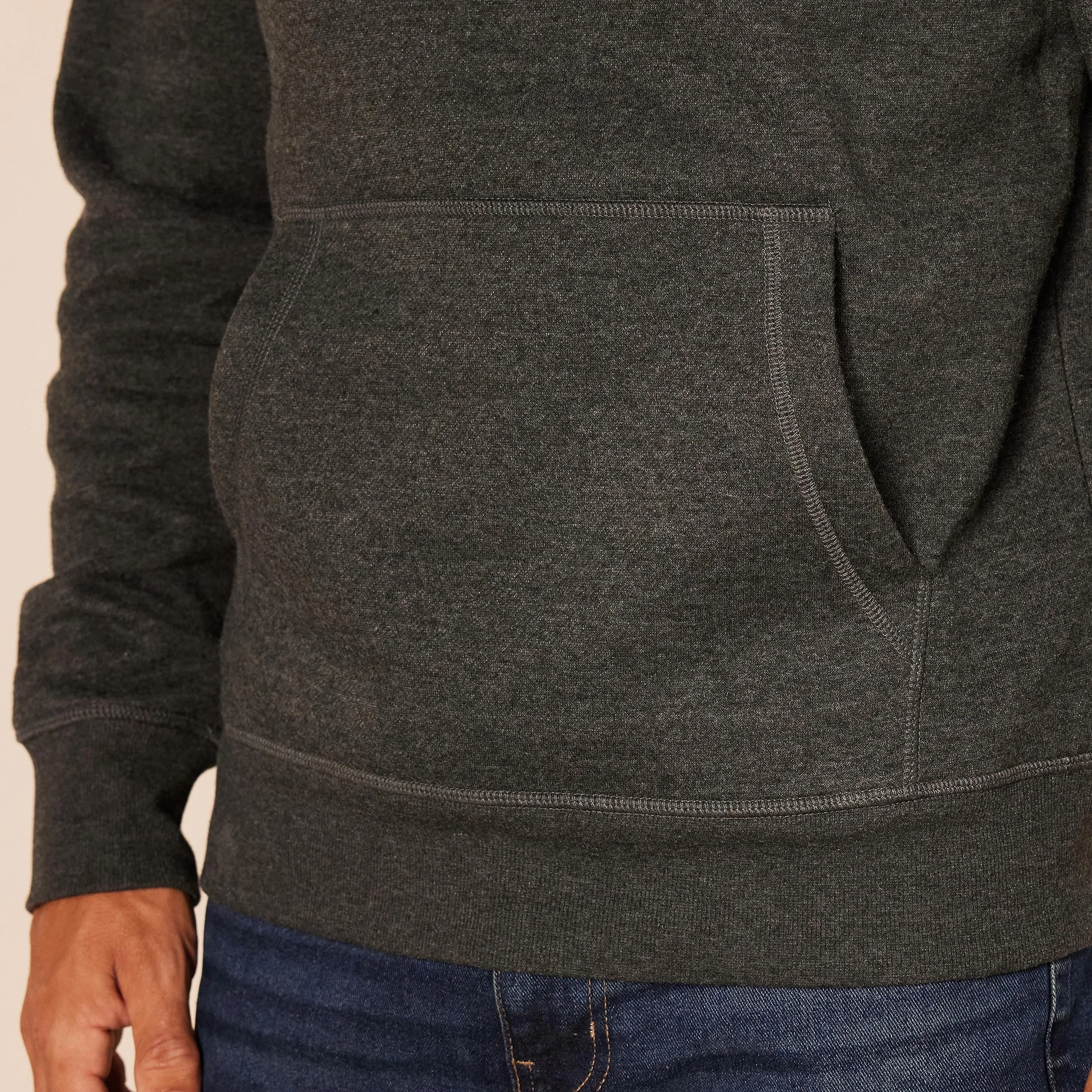 Amazon Essentials Felpa con Cappuccio Uomo, Carbone Puntinato, XL - immagine 4