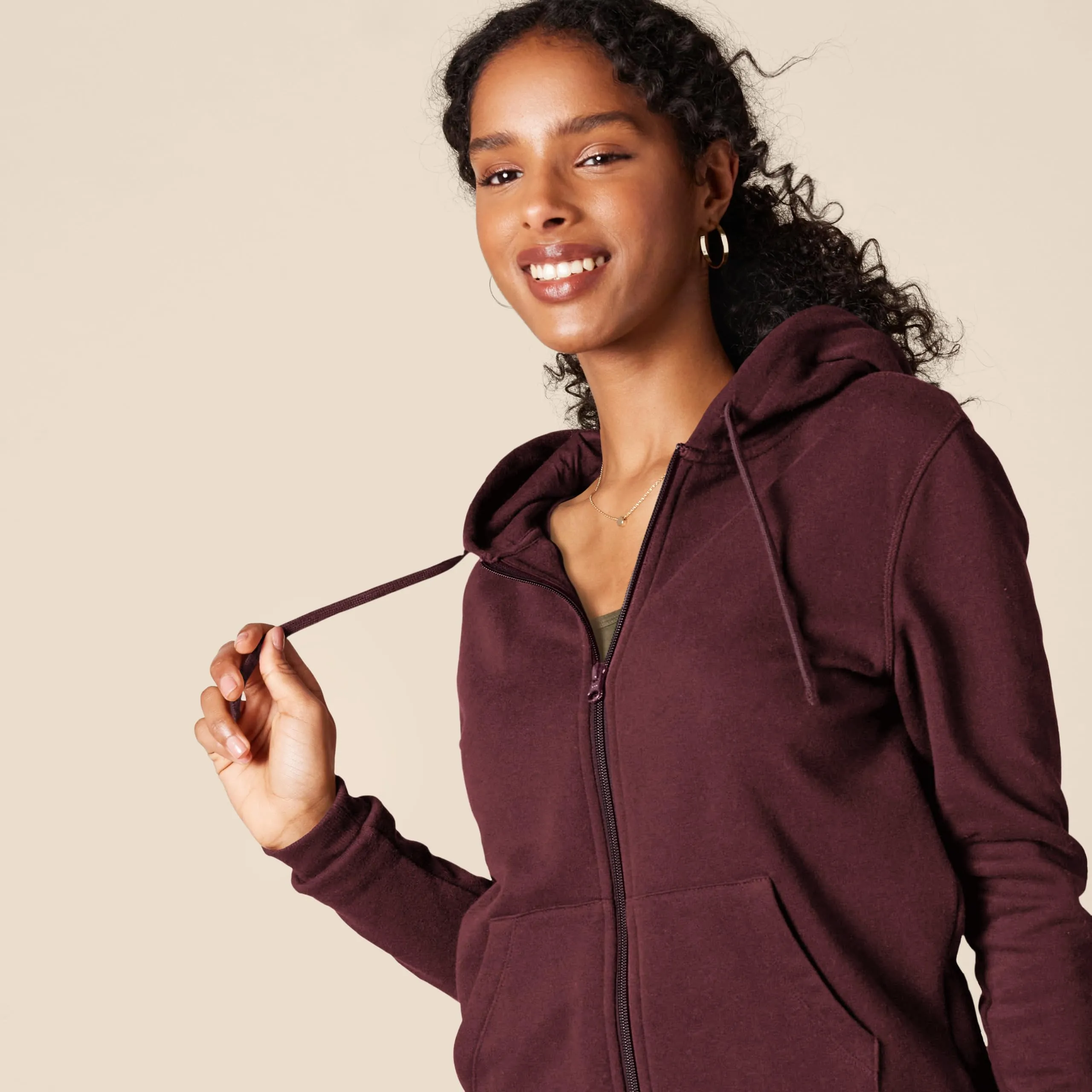 Amazon Essentials Felpa con cappuccio e cerniera in pile Donna, Bordeaux, S - immagine 4