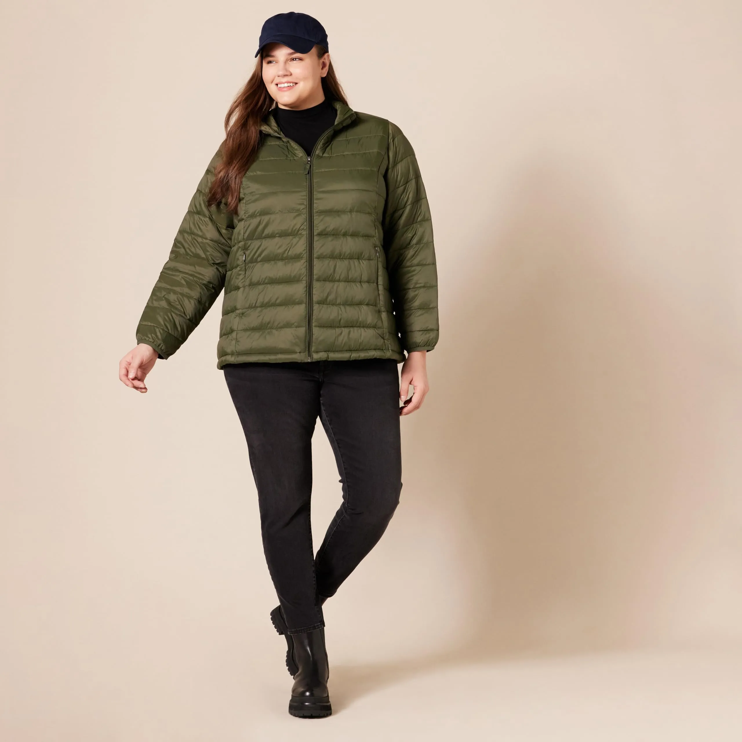 Amazon Essentials Piumino leggero resistente all'acqua ripiegabile Donna, Verde Oliva Scuro, XL - immagine 8