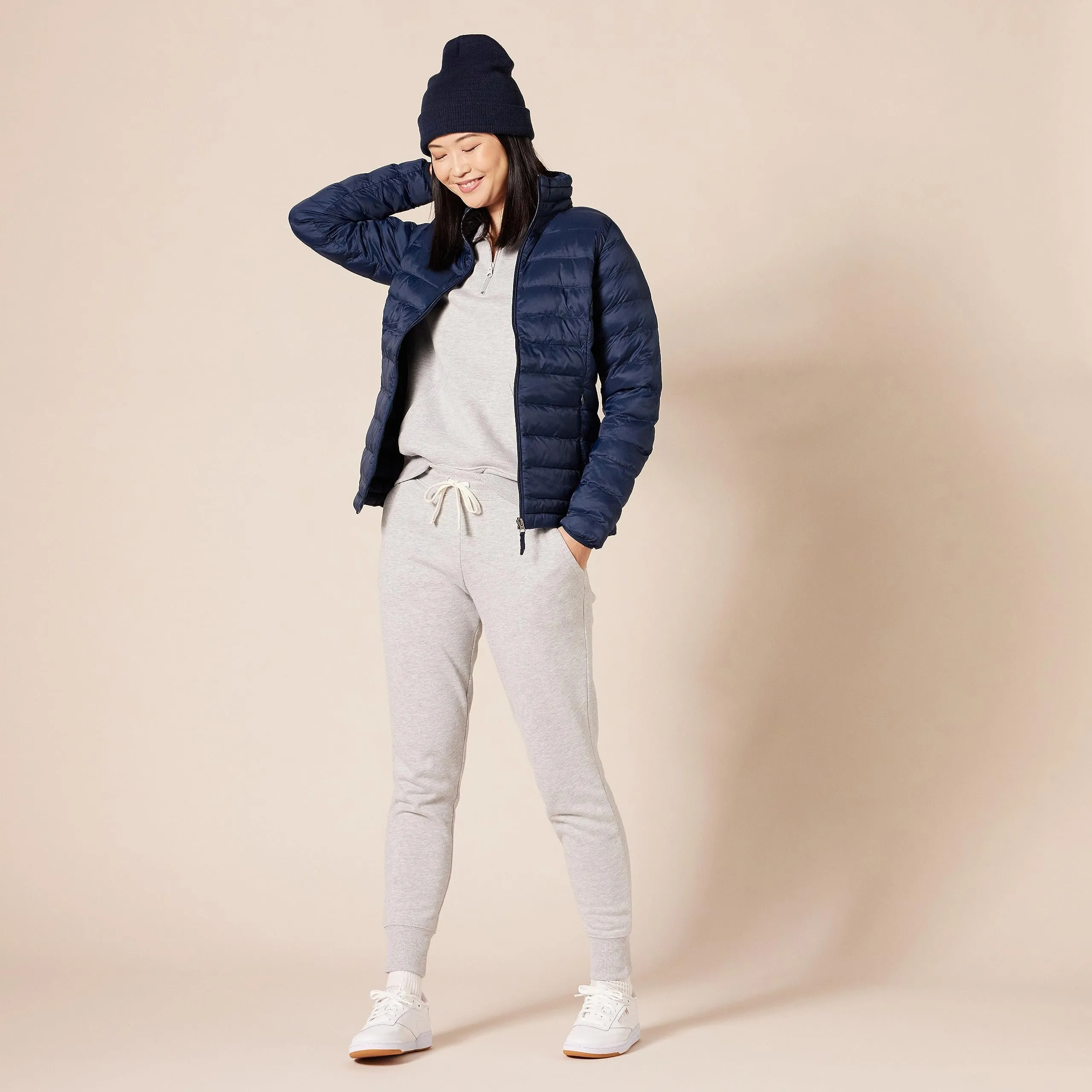 Amazon Essentials Piumino leggero resistente all'acqua ripiegabile Donna, Blu Marino, XS - immagine 5