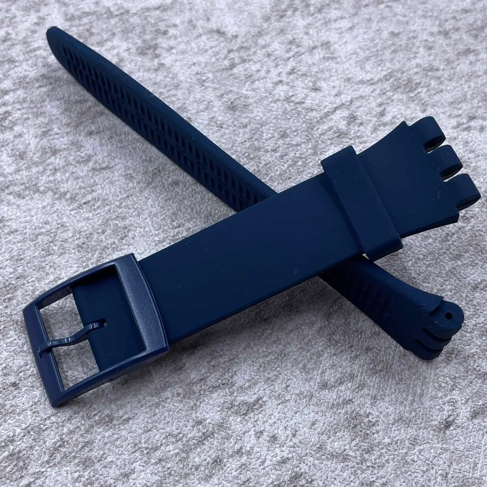 Rihahisy Cinturino in Silicone per Swatch, 19mm, Blu Violaceo - immagine 6