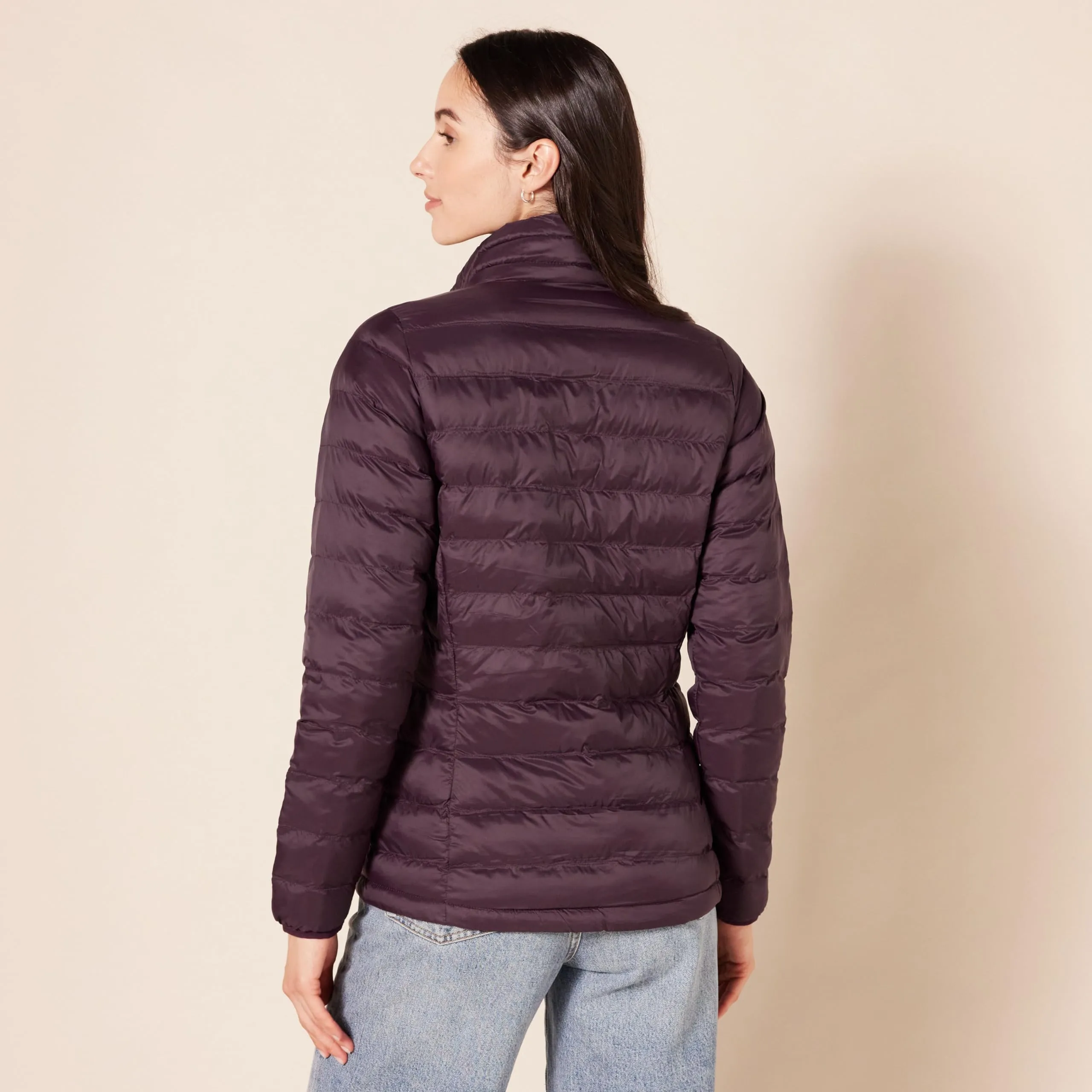 Amazon Essentials Piumino Leggero Resistente all'Acqua Ripiegabile Donna, Bordeaux, L - immagine 3