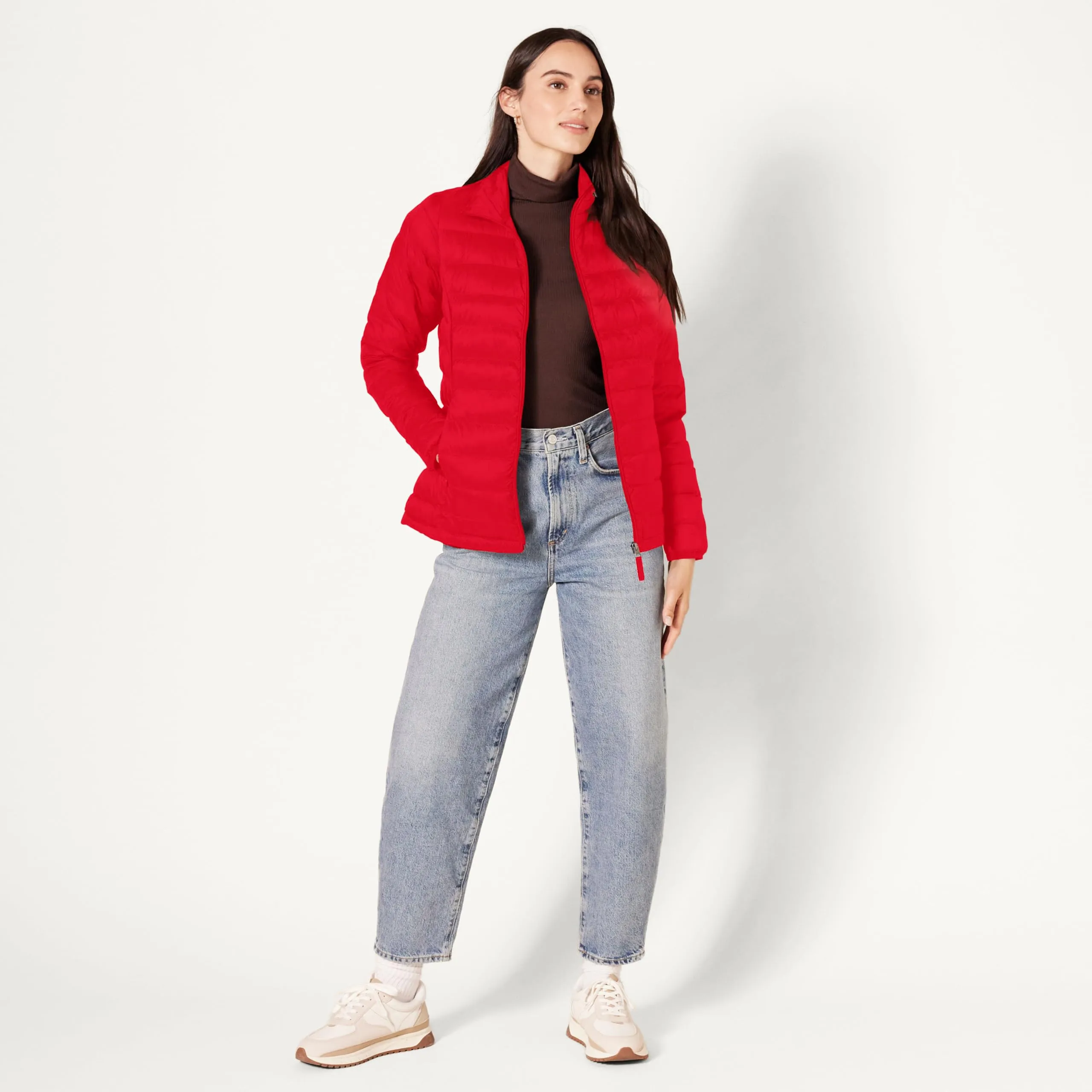 Amazon Essentials Piumino leggero resistente all'acqua ripiegabile Donna, Rosso Papavero Brillante, M - immagine 4