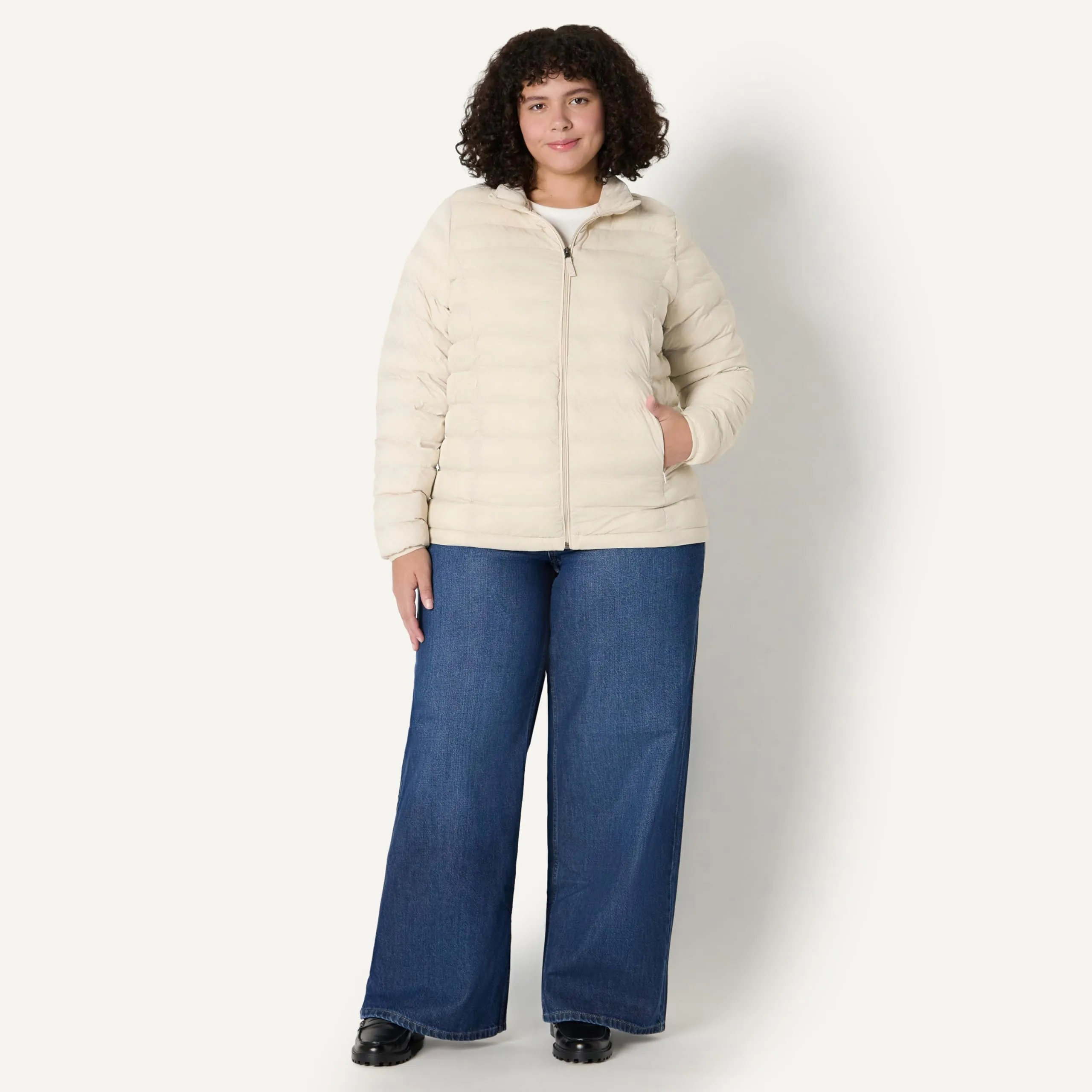Amazon Essentials Piumino leggero resistente all'acqua ripiegabile Donna, Grigio Pietra, XS - immagine 8