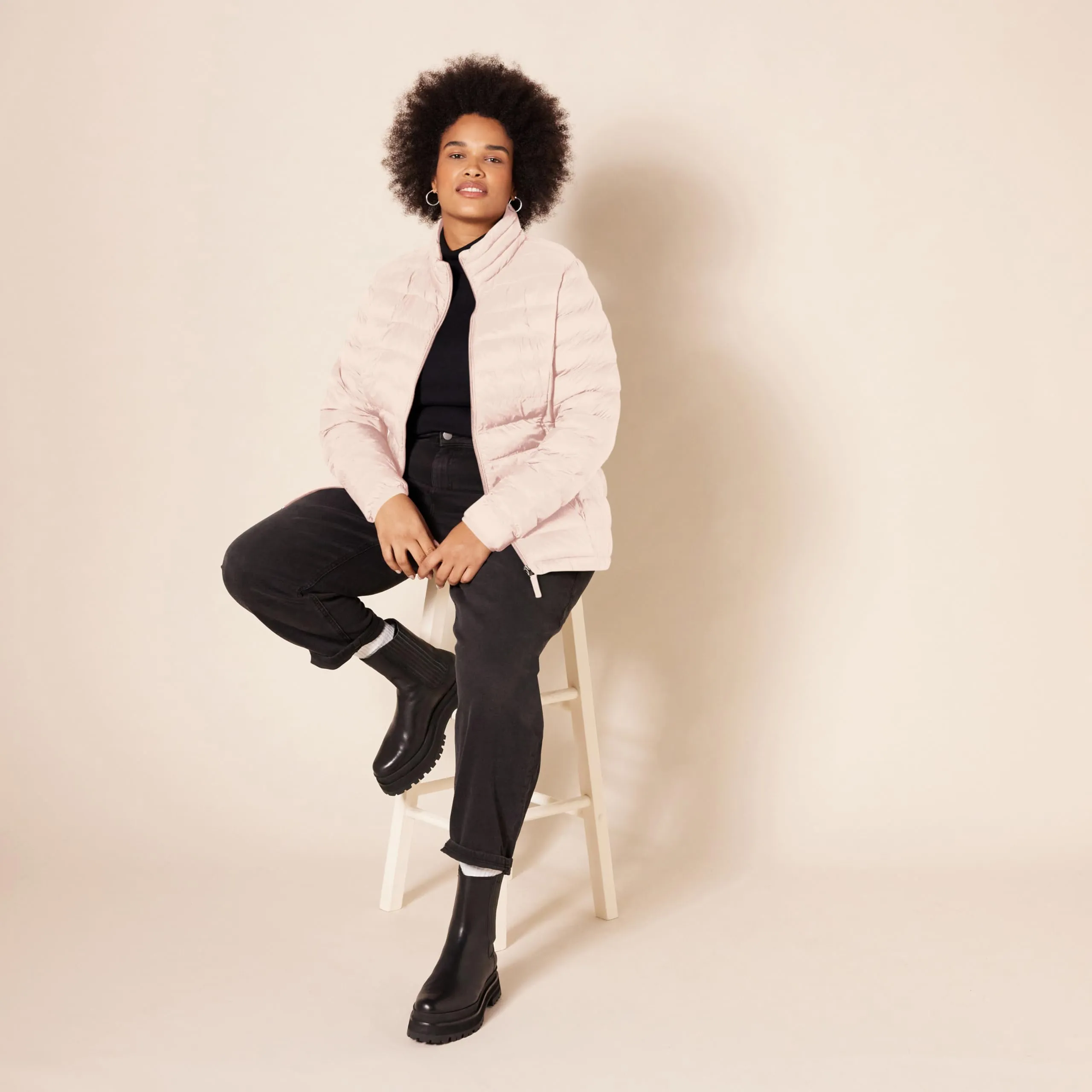 Amazon Essentials Piumino leggero resistente all'acqua ripiegabile Donna, Rosato, S - immagine 7