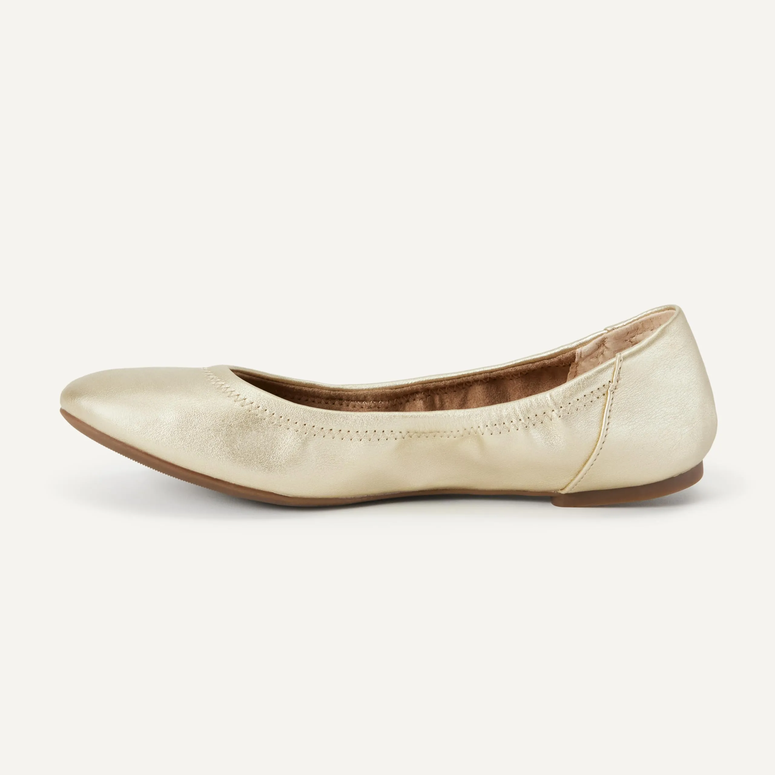 Amazon Essentials Ballerine Slip-on Donna, Oro, 44.5 EU Larga - immagine 3