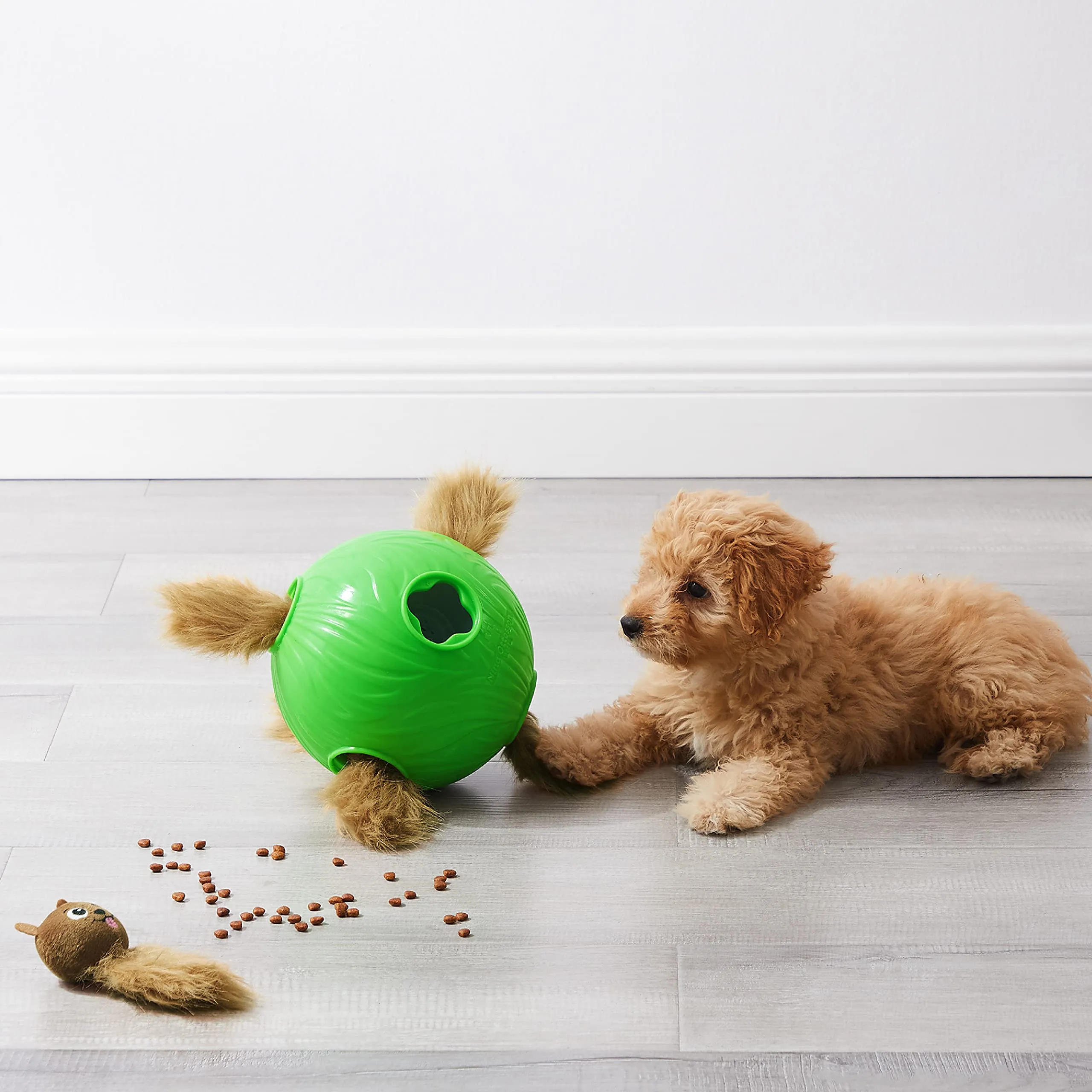 Outward Hound Nina Ottosson Dog Snuffle 'n Treat Ball, Green - immagine 6
