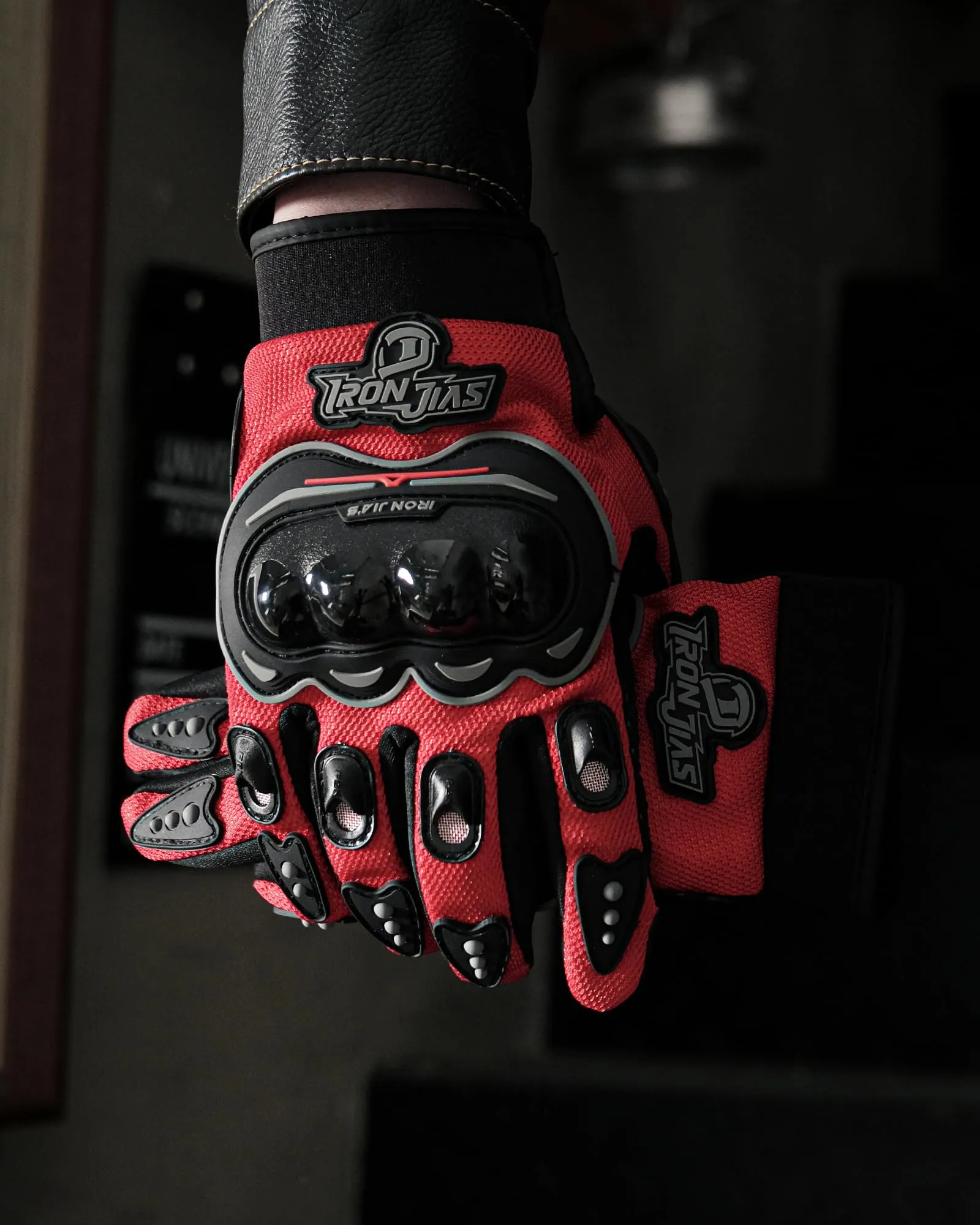 IRON JIA'S Guanti Moto Uomo Estivi Touch Screen Traspiranti Rosso-M - immagine 4