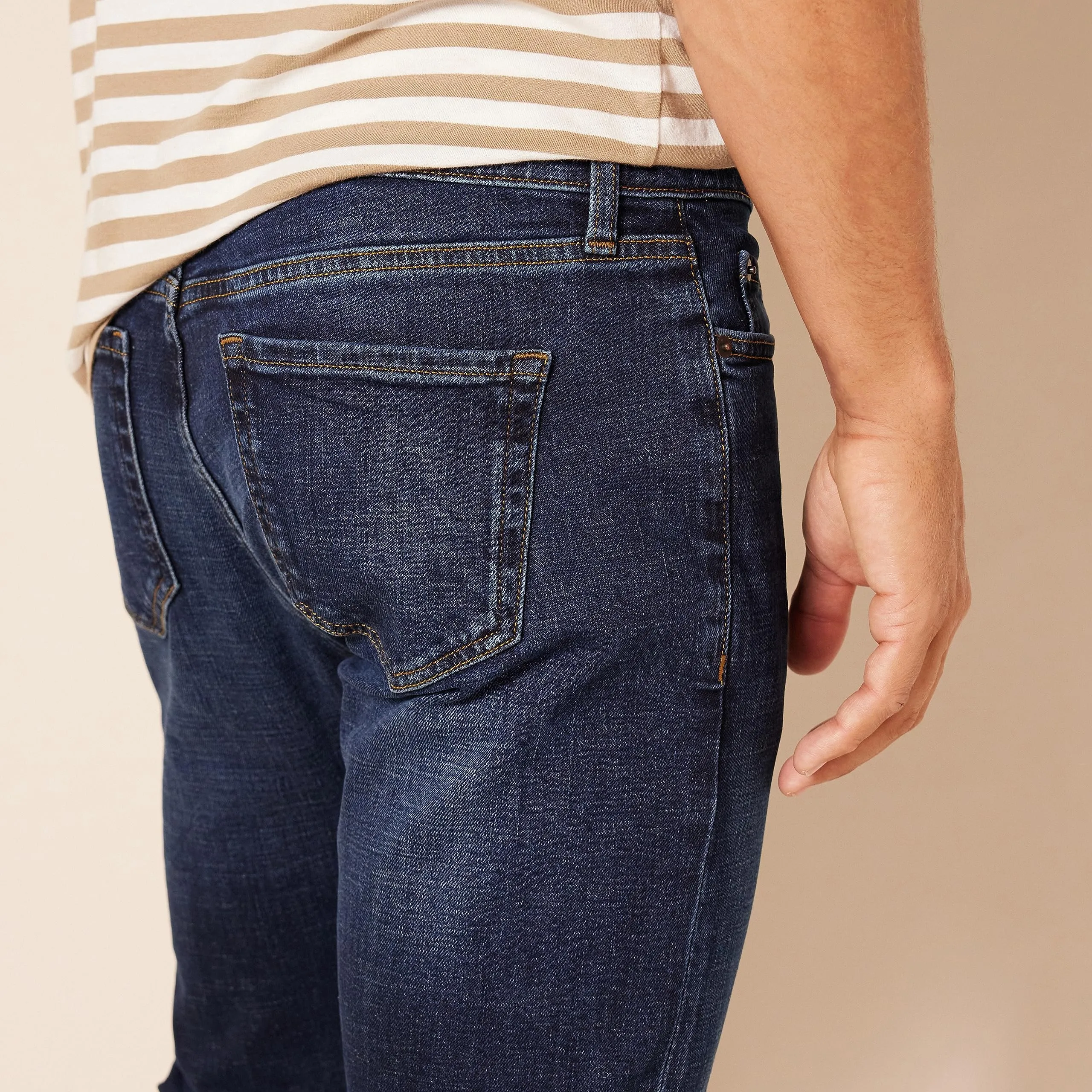 Amazon Essentials Slim Fit Jeans, Blu Scuro Vintage, 28W / 30L - immagine 5