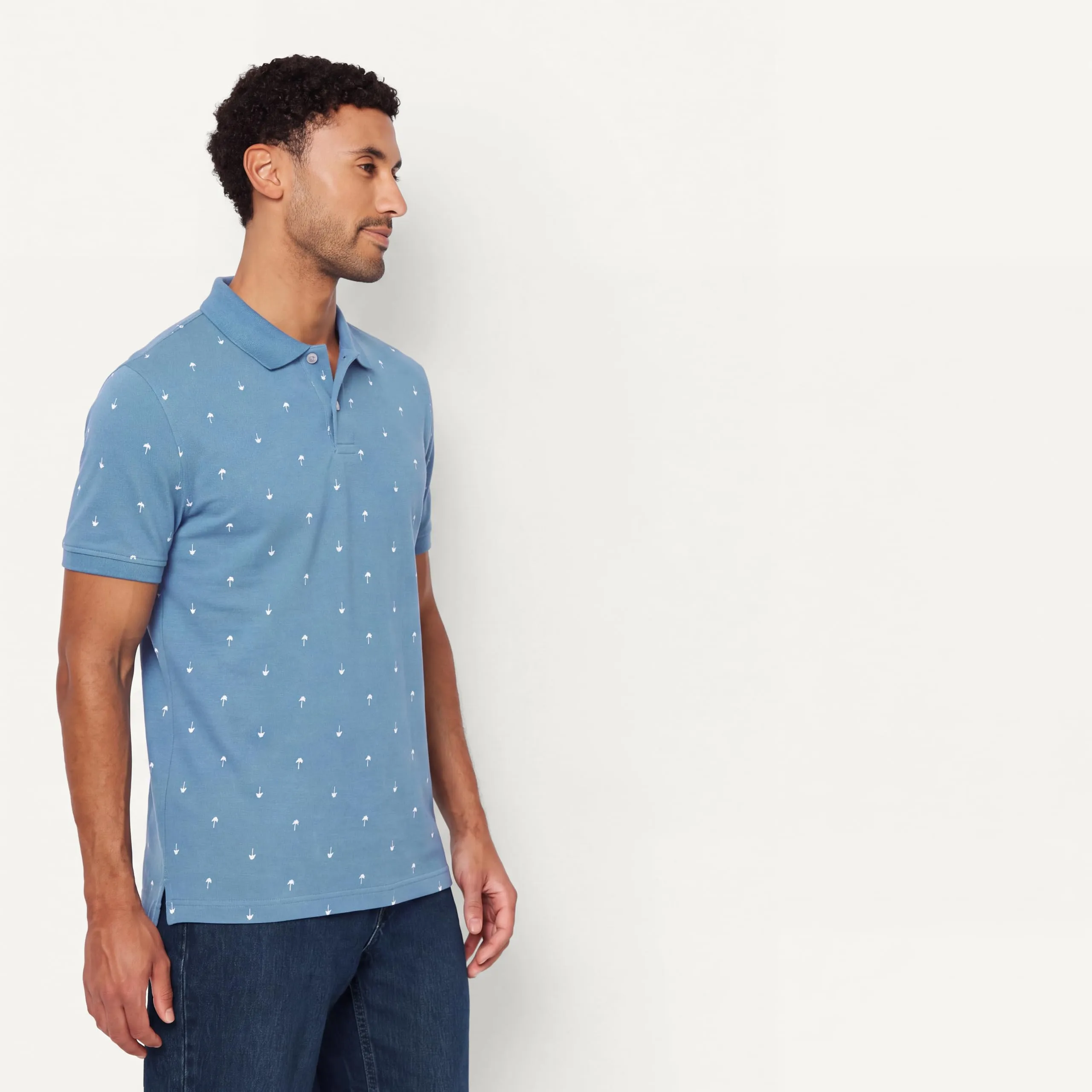 Amazon Essentials Polo in Piqué di Cotone Slim Uomo, Blu Stampa Palme, XL - immagine 3