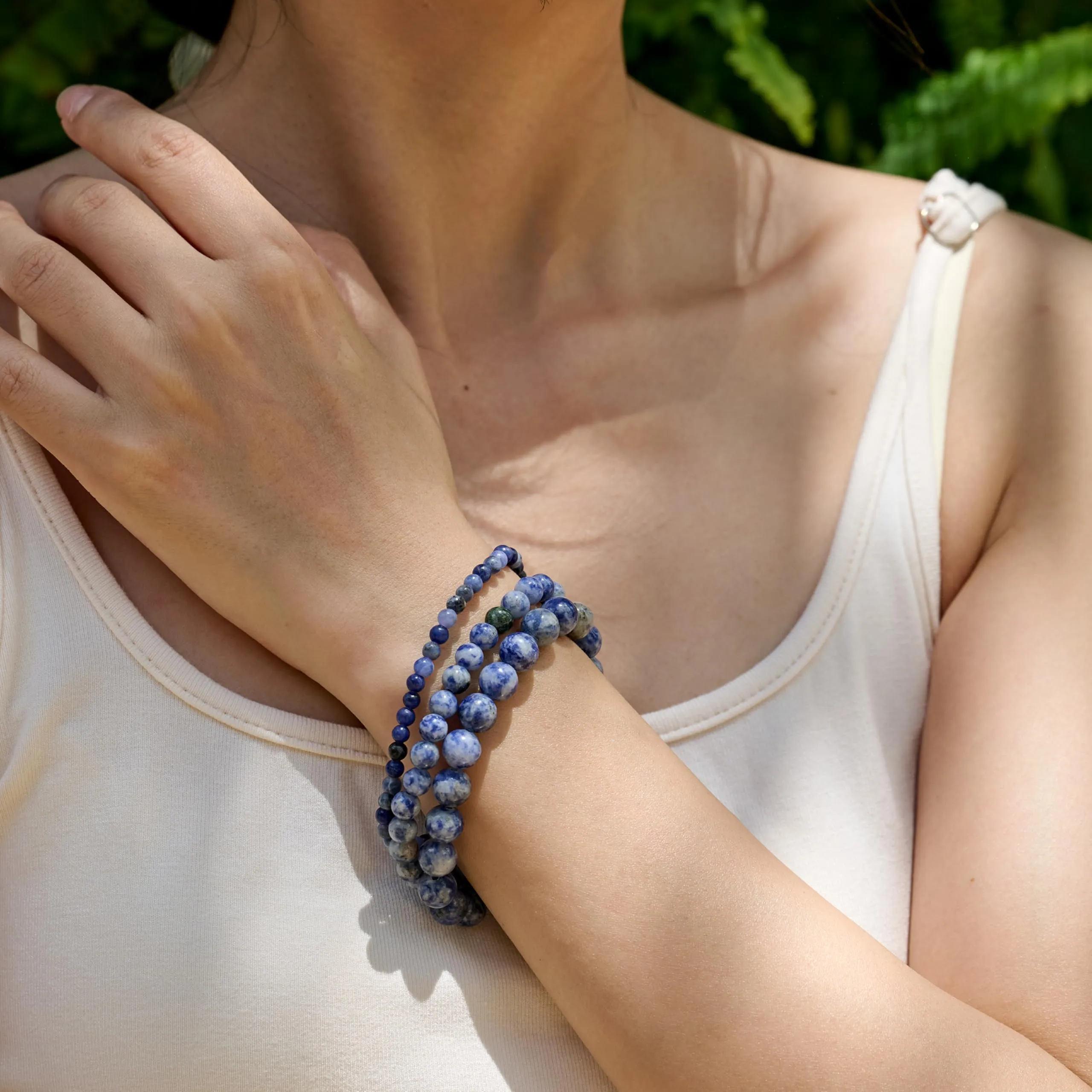 Bivei Braccialetto in Jaspe Tacheté Blu Flusso Calmo, perline 6mm in cristallo naturale elastico per donna - immagine 3