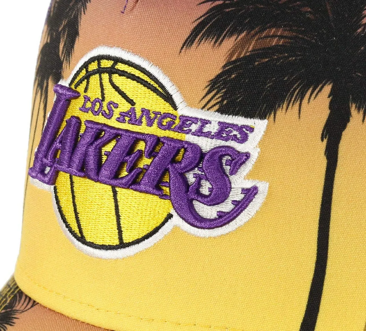New Era Los Angeles Lakers Palm Tree Adjustable Trucker Cap - Yellow/Purple - One Size - immagine 3