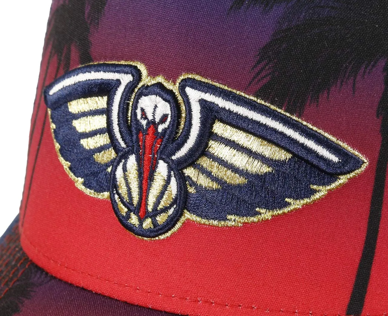 New Era Orleans Pelicans Adjustable Trucker Cap NBA Palm Tree Red/Blue - One Size - immagine 2