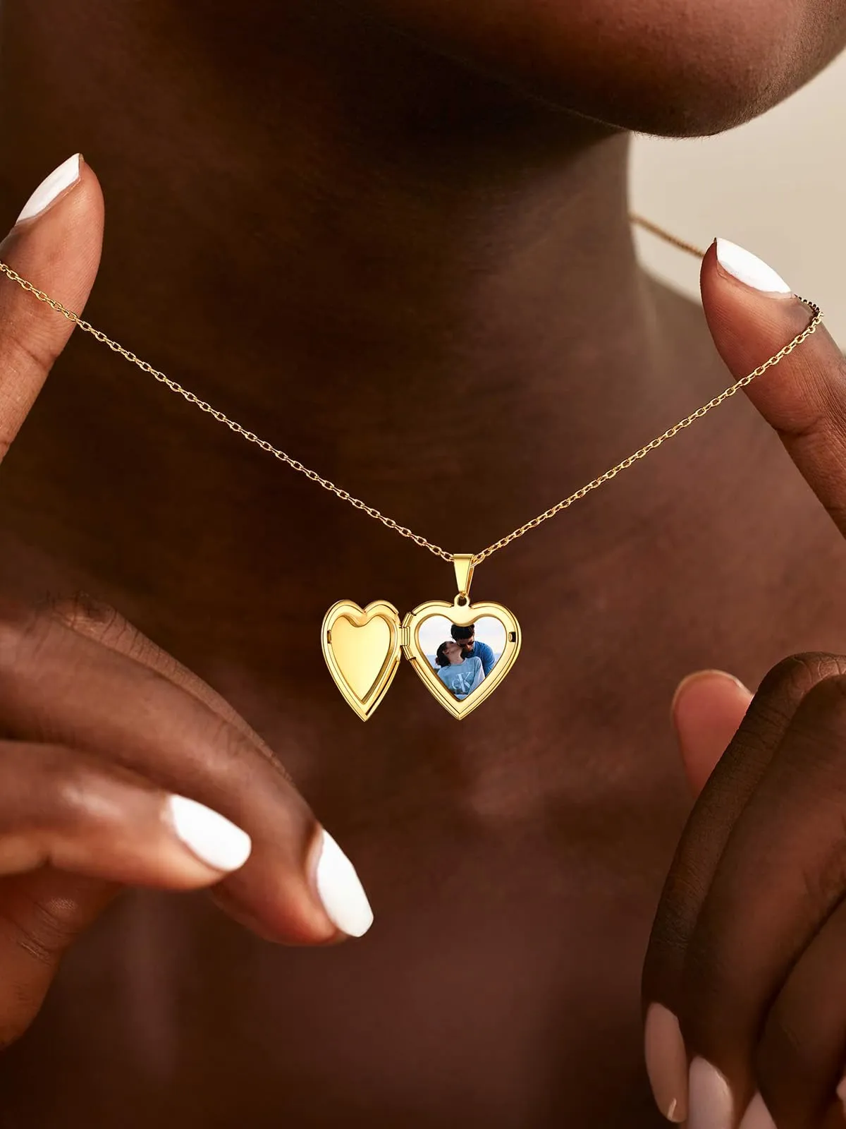 U7 Collana con Foto Personalizzata, Medaglione Portafoto a Cuore in Acciaio Inossidabile 316L, Oro 14K - immagine 3