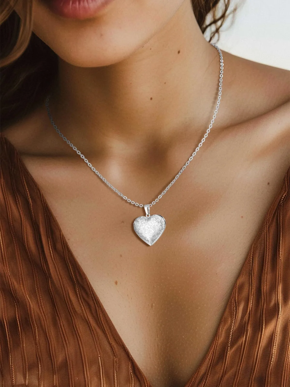 U7 Collana Donna Portafoto Cuore Apribile Fiore in Acciaio Inossidabile - immagine 4