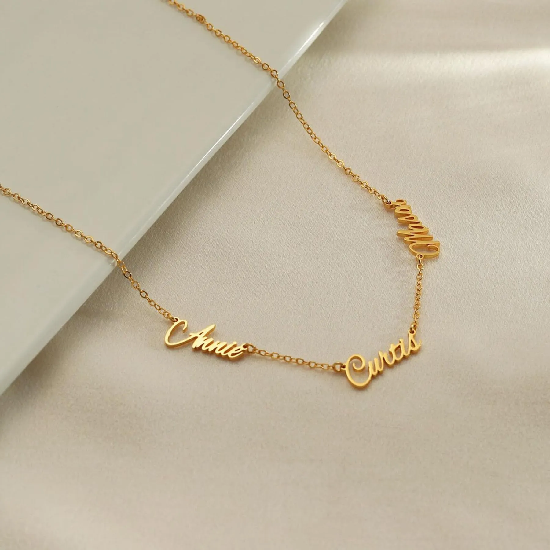 Kiddo Sky Collana con Nome Personalizzata con Catena Barbazzale, Placcata in Oro 18 Carati (3 Nomi) - immagine 5
