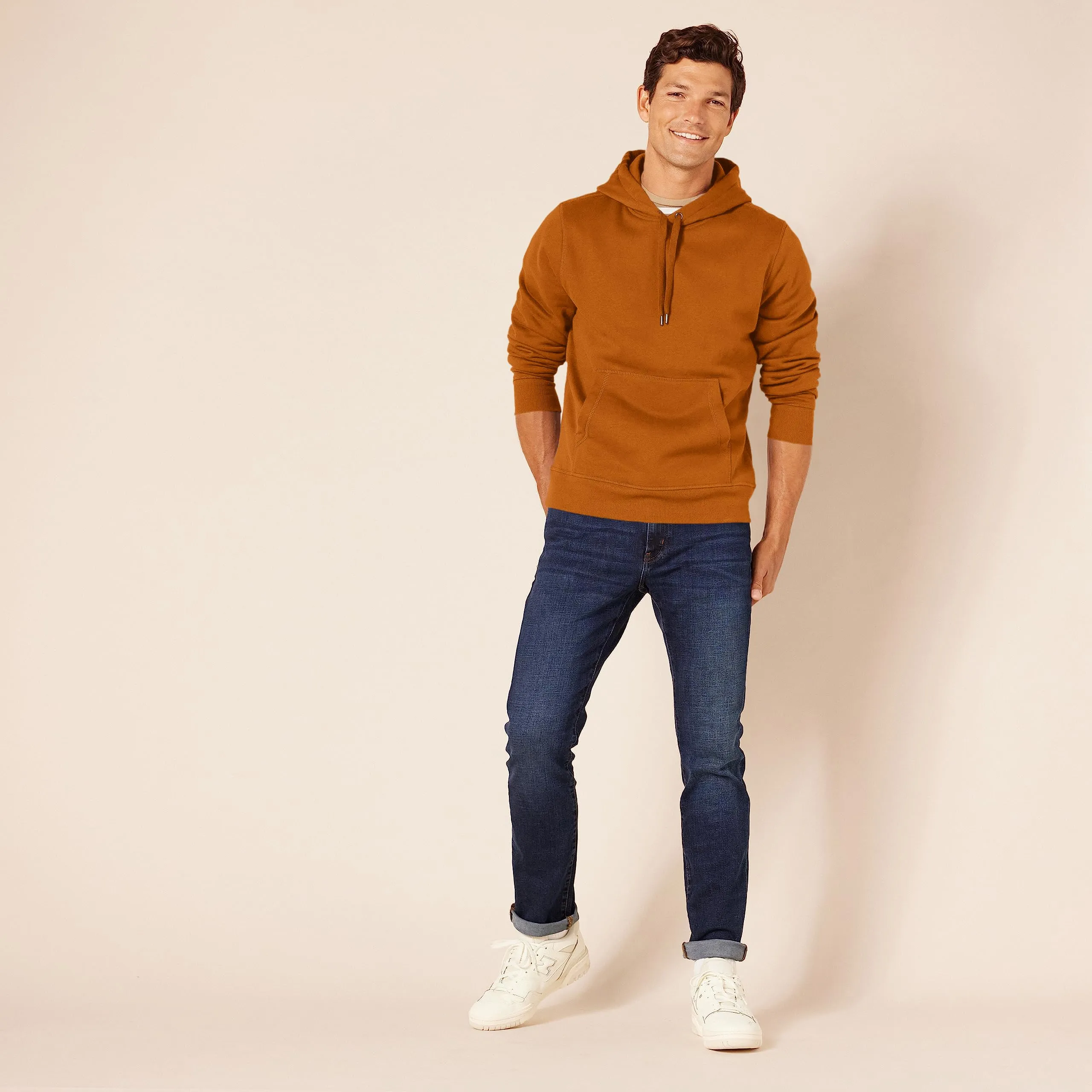 Amazon Essentials Felpa con Cappuccio Uomo, Arancio Ruggine, S - immagine 4