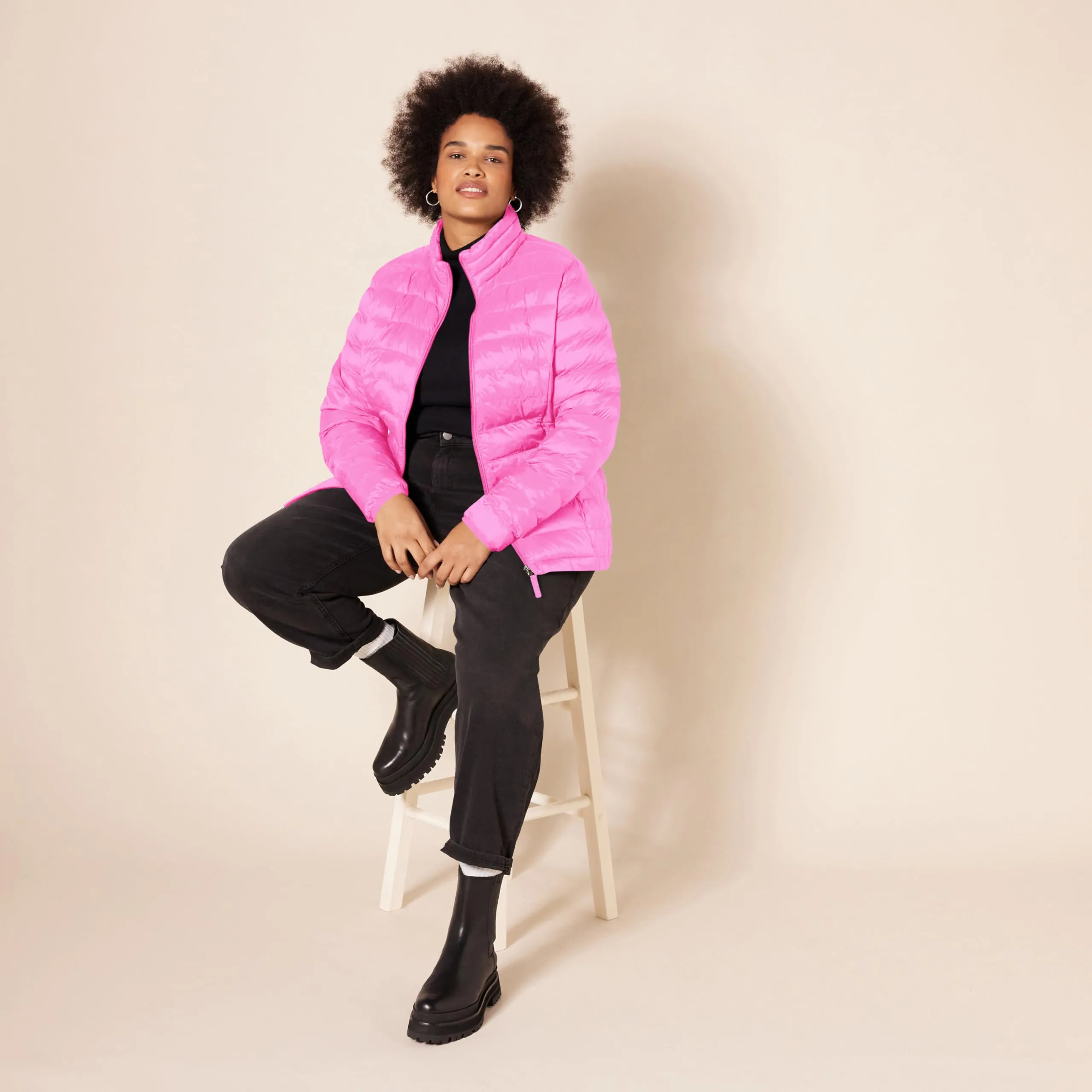 Amazon Essentials Piumino Leggero Resistente all'Acqua Ripiegabile Donna, Rosa Fluo, XS - immagine 8