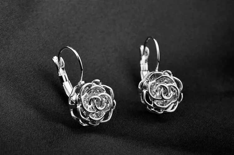 Crystalline Azuria Donna Parure Collana con Ciondolo e Orecchini Monachella, 18ct Placcato Oro Bianco, Fiori Rose e Cristalli, 45 cm - immagine 5