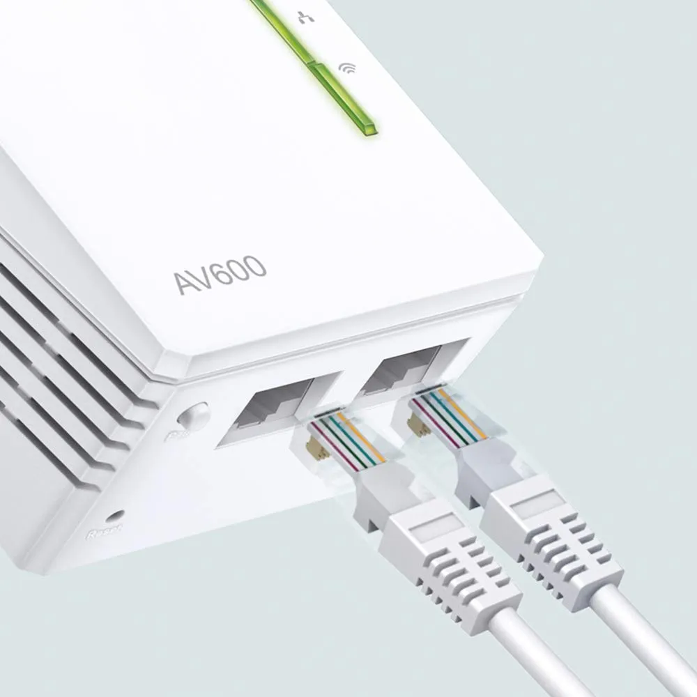 TP-Link TL-PA4020P Kit v1.20 AV600 Powerline Adapter with Pass-through and Wi-Fi Extender, UK Plug, 2 Pack - immagine 6
