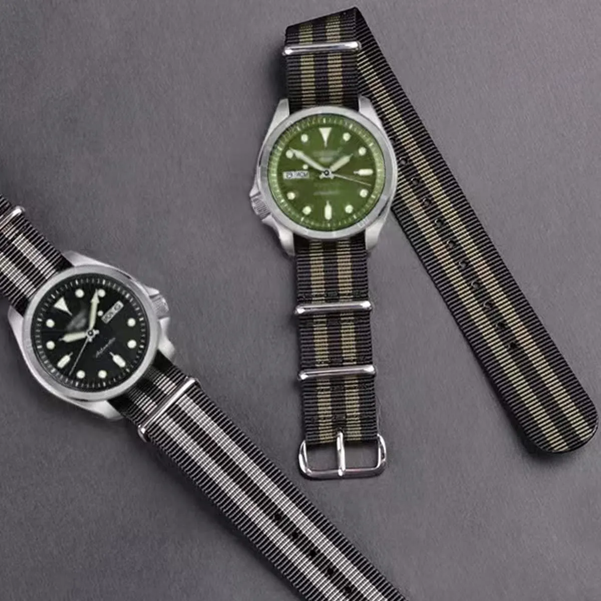 FOUUA Cinturino per orologio in nylon stile Nato, 22mm, Nero-grigio - immagine 5