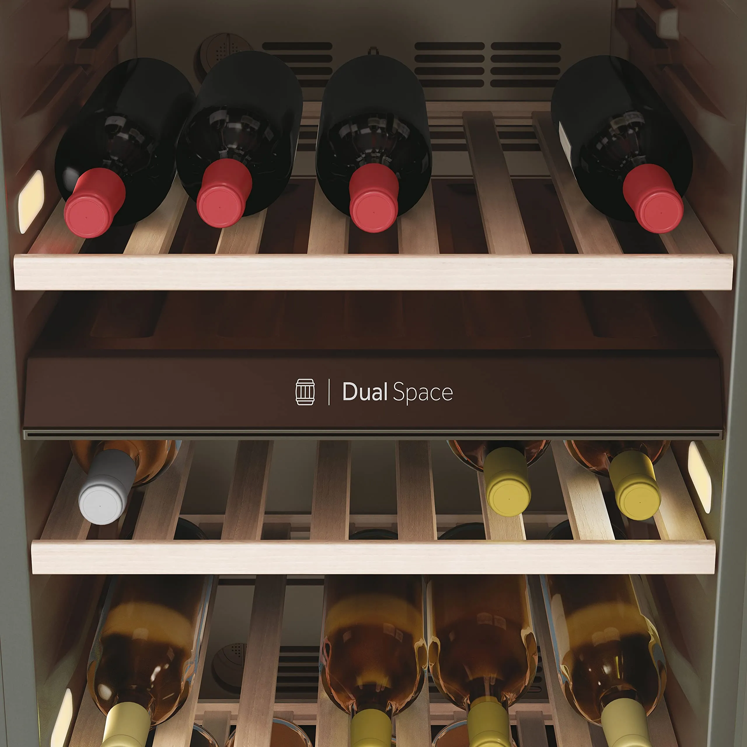 Haier Wine Bank 50 Serie 7 Cantinetta Vino Doppia Temperatura, 77 Bottiglie, Vetro Anti-UV, LED 3D, App hOn, Nera - HWS77GDAU1 - immagine 6